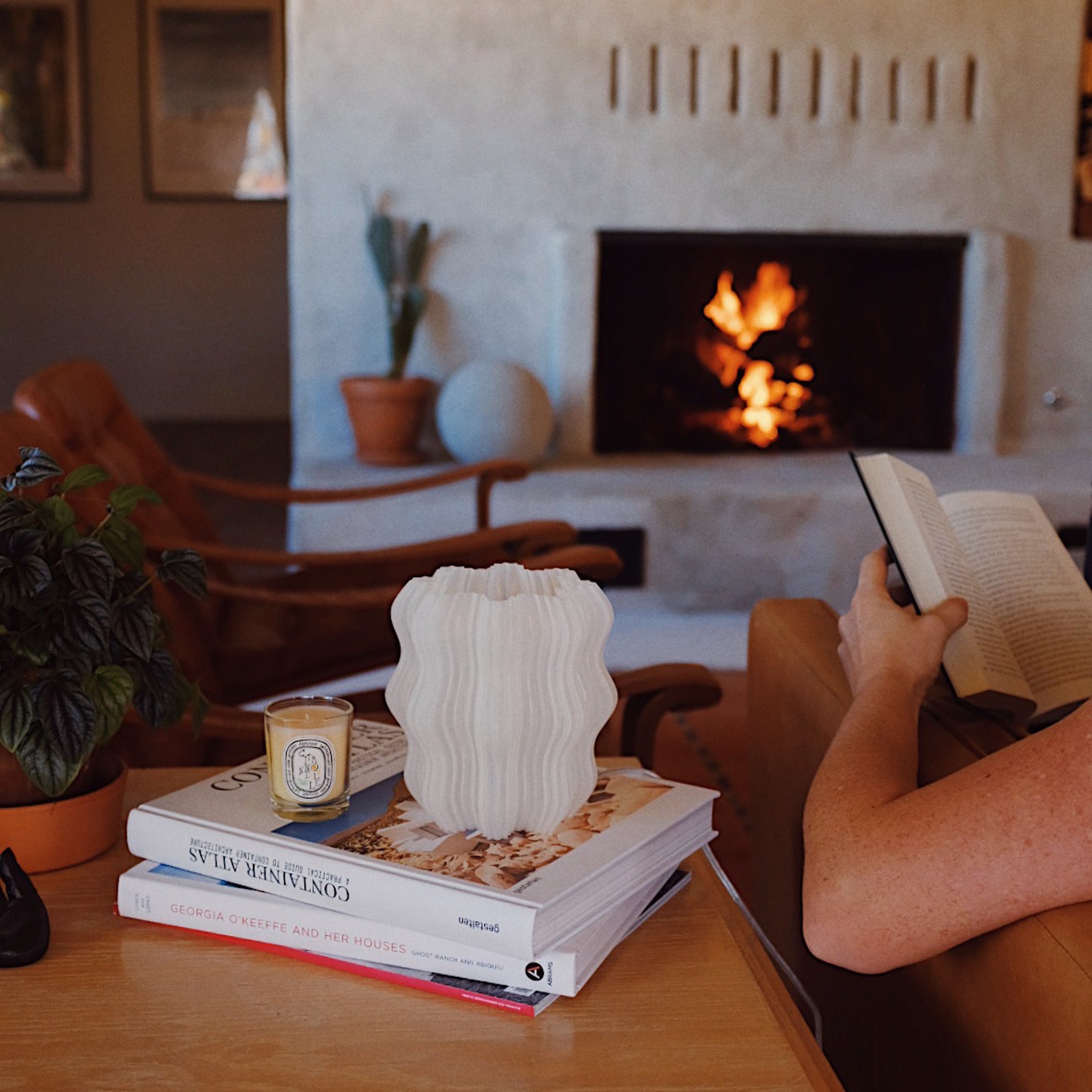 Mini Wavy Recycled Plastic Table Lamp - Image 6