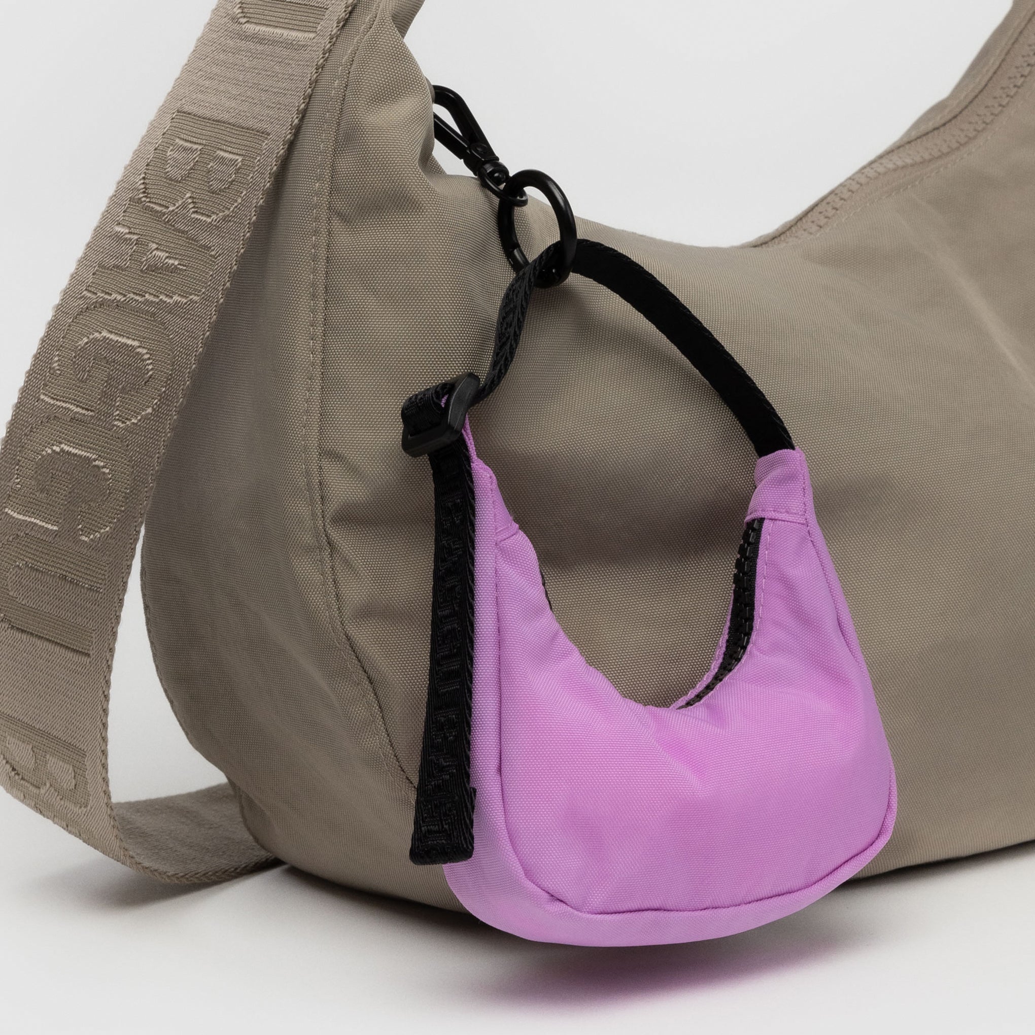 Baggu Mini Bag Charm Keyring - Peony - Image 2