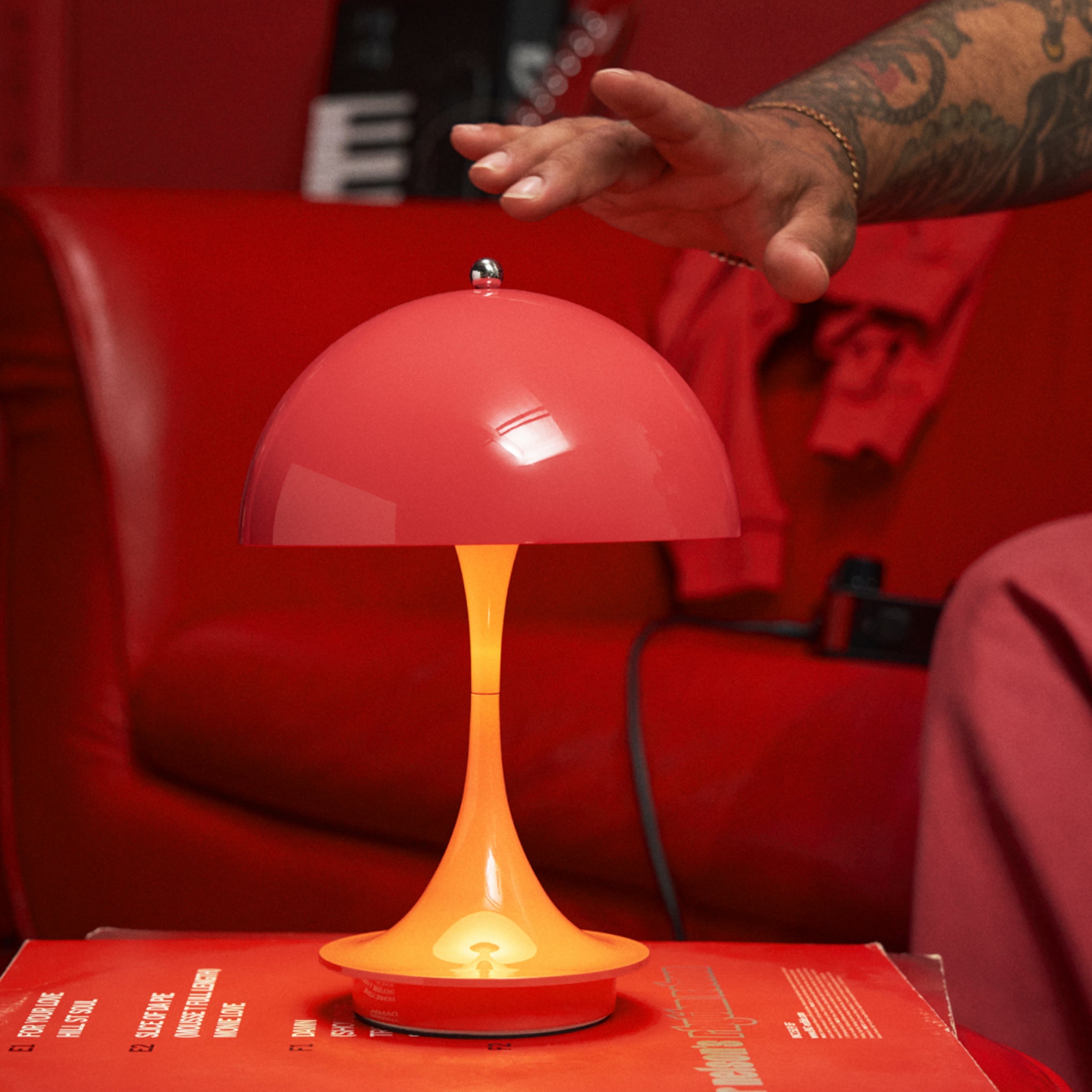 Panthella 160 Portable Table Lamp - Coral - Image 2