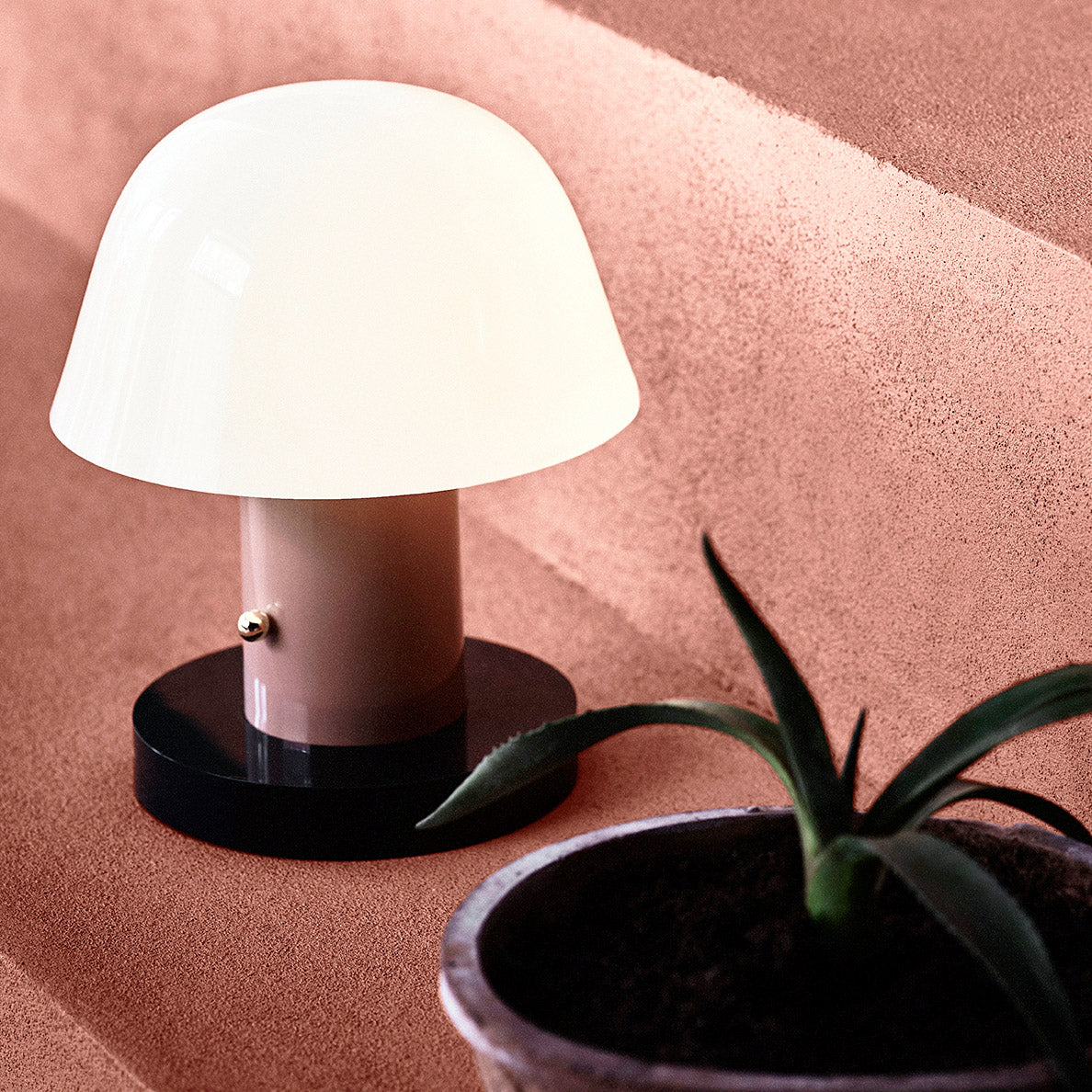 Setago Portable Table Lamp - Tan/ Forest - Image 4