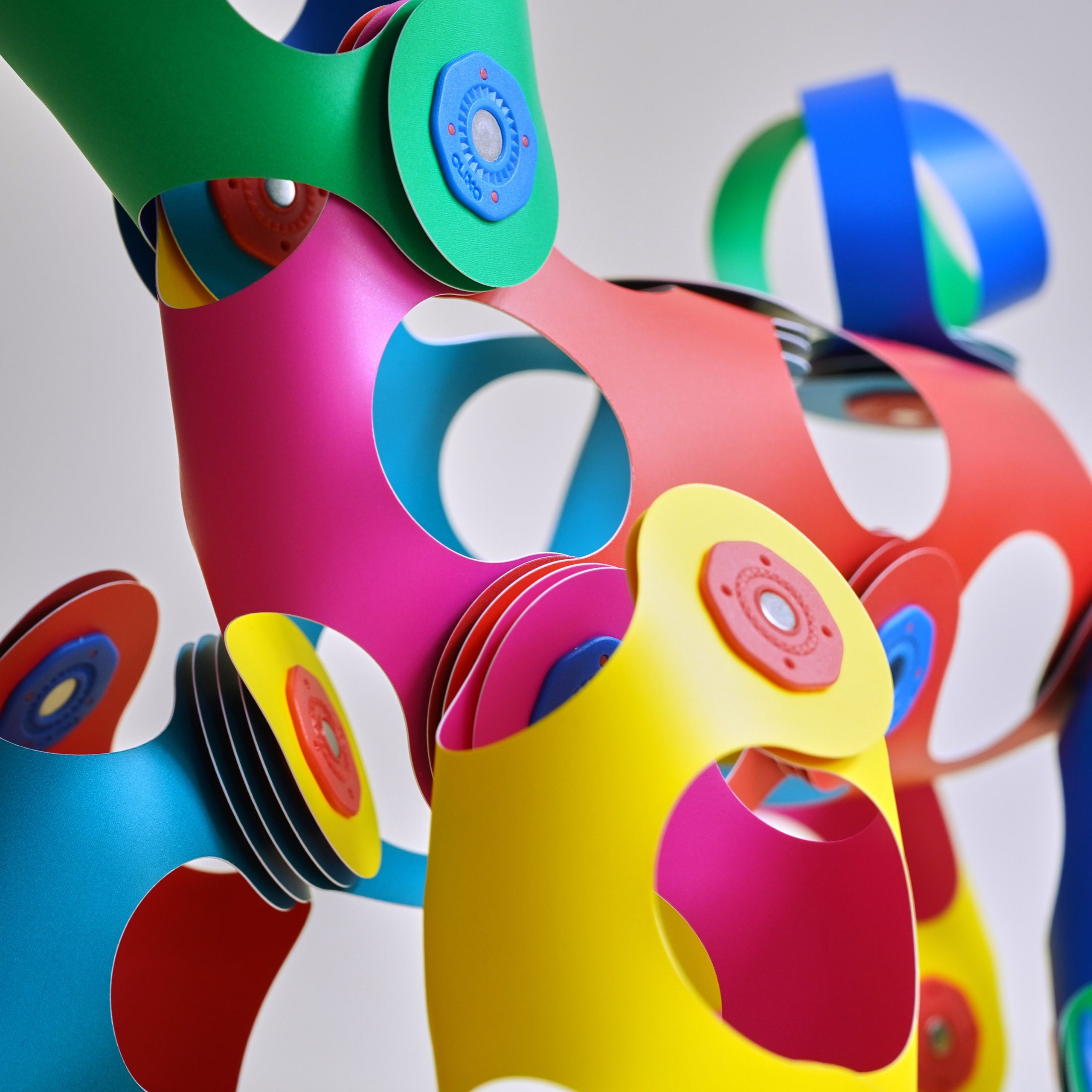 Clixo Rainbow Magnetic Construction Set - Image 12