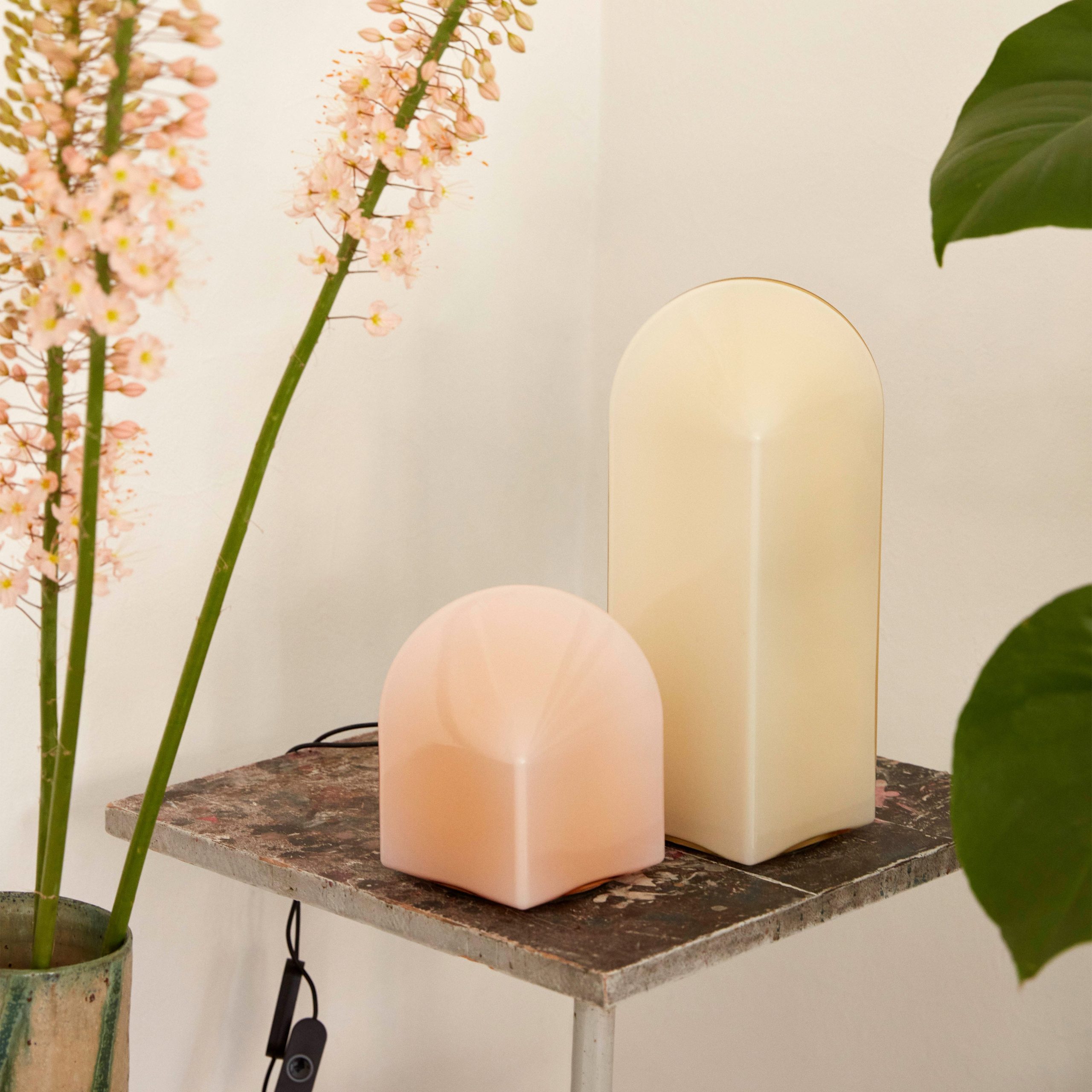 HAY Parade Glass Table Lamp - Shell White - Image 33