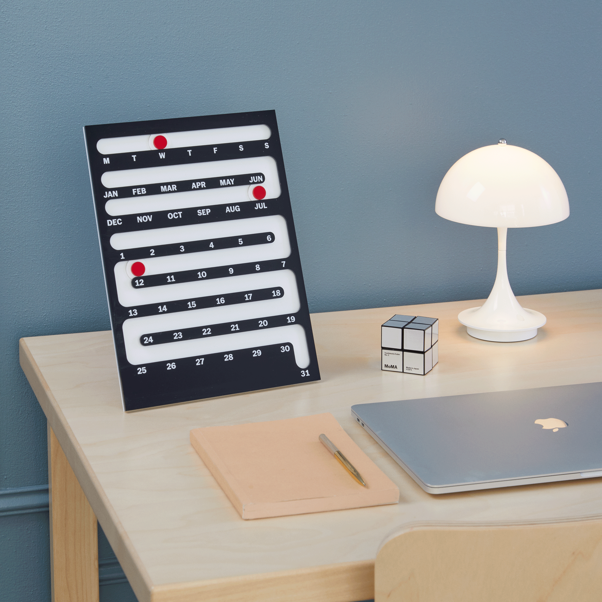 MoMA Sliding Perpetual Calendar - Image 5