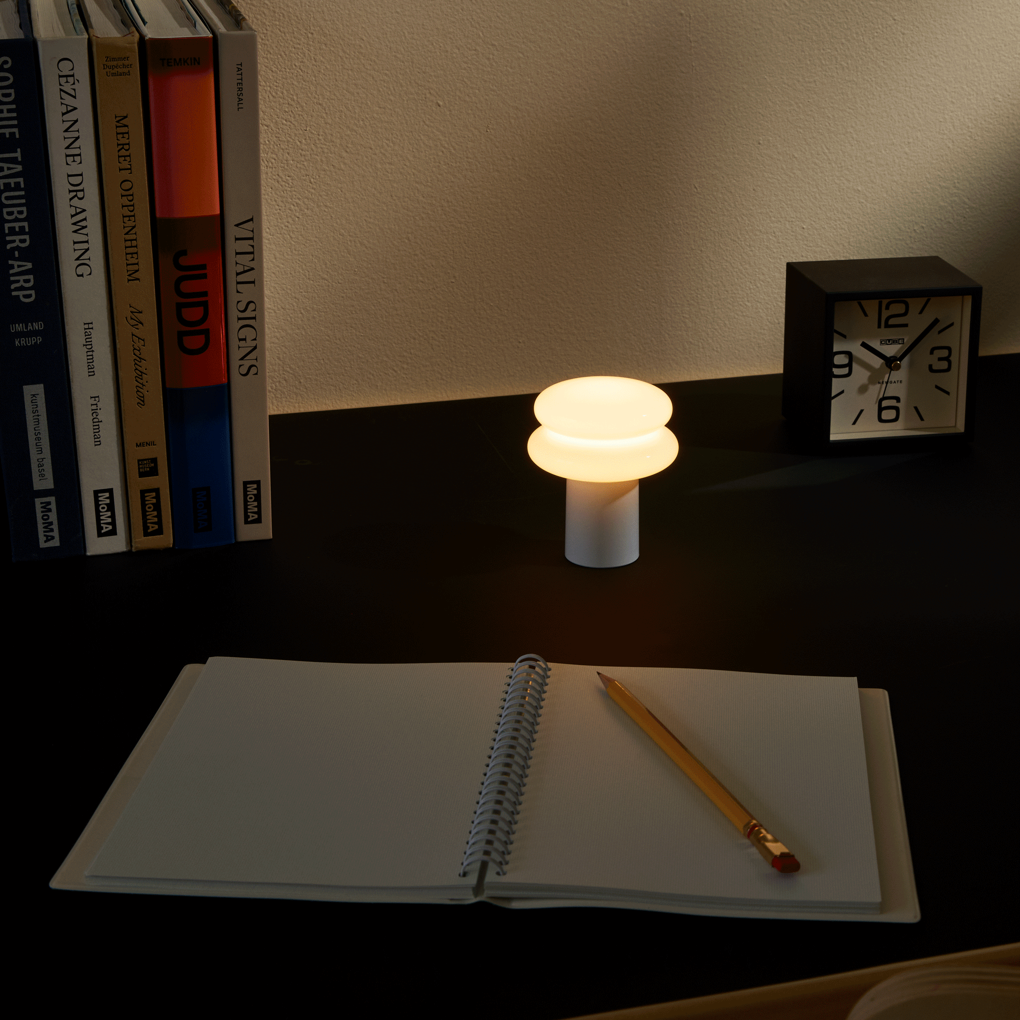 Snowman 8 Mini Portable Lamp - Ice Blue - Image 2