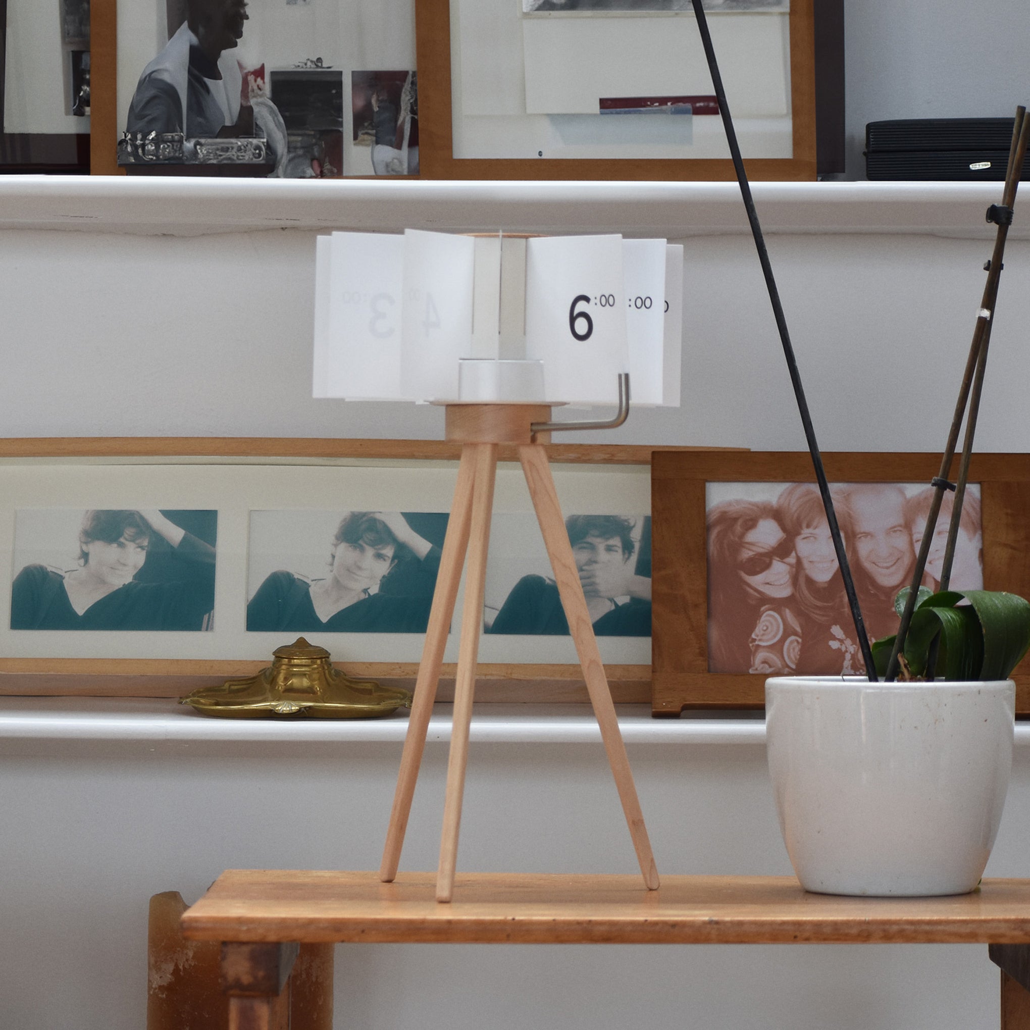 Paper Leaves NRH Mini Desk Clock - Image 2