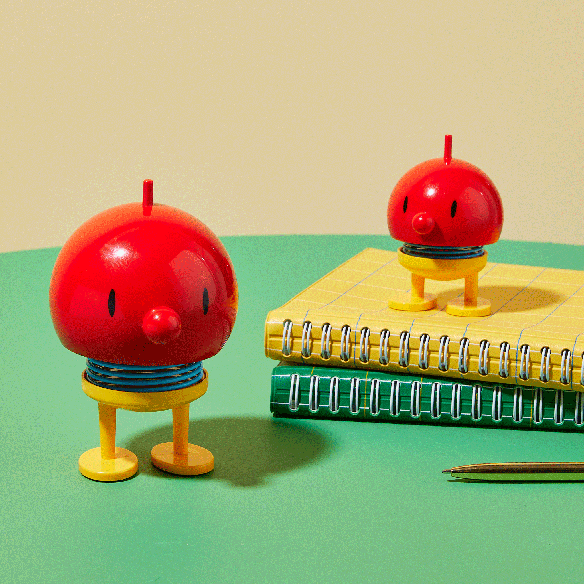 The Hoptimist - MoMA Edition - Red/ Yellow - Image 3