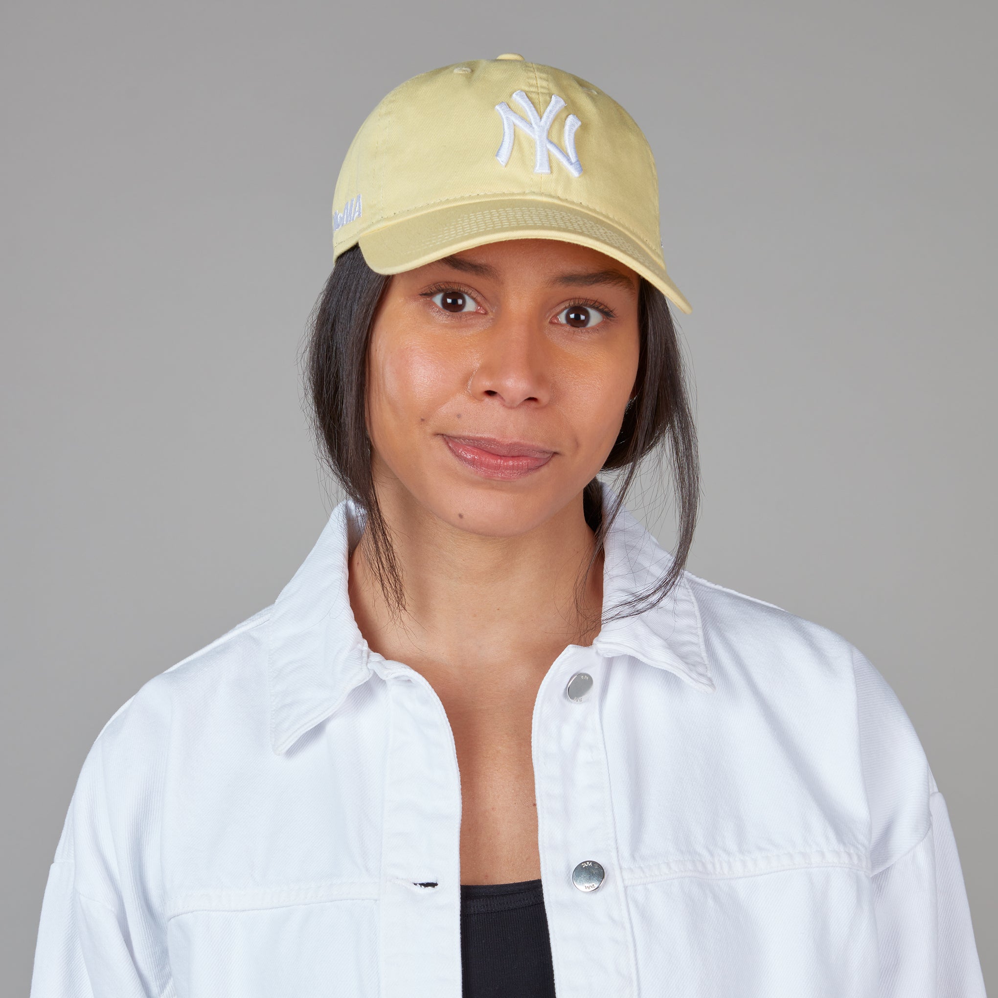 MoMA NY Yankees Adjustable Baseball Cap - Pastel Yellow - Image 2