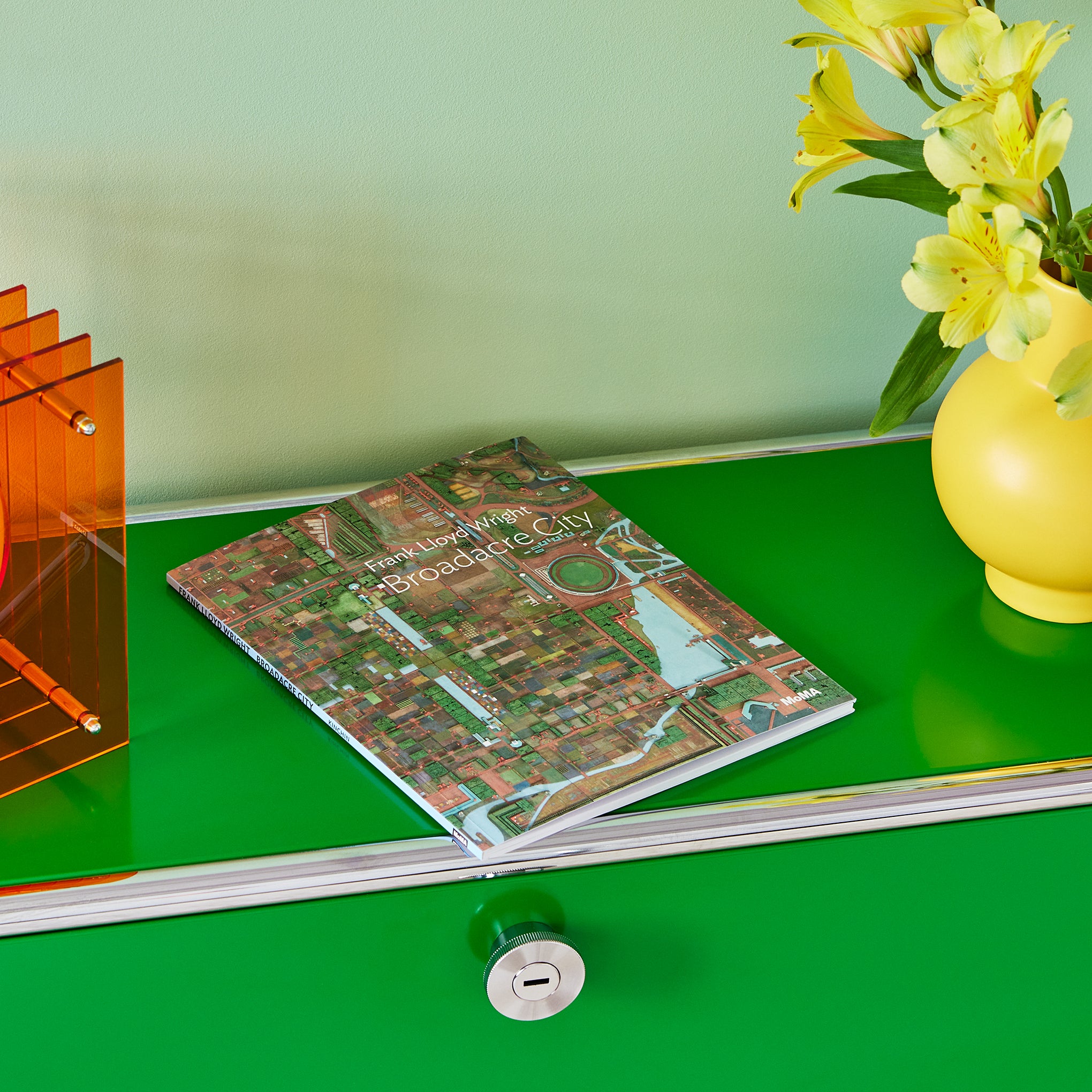 Frank Lloyd Wright: Broadacre City (MoMA One on One Series) - Paperback - Image 2