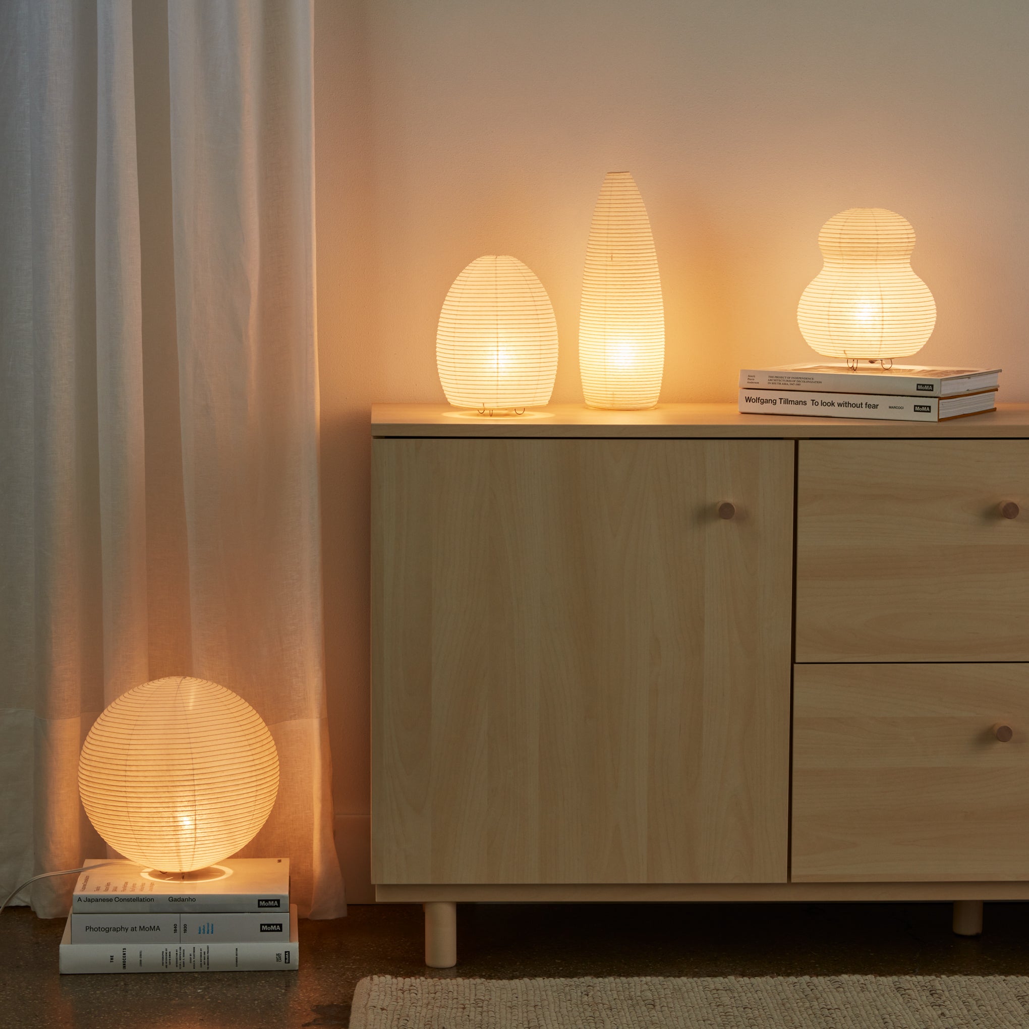 Paper Moon Lamp - Globe - Image 4