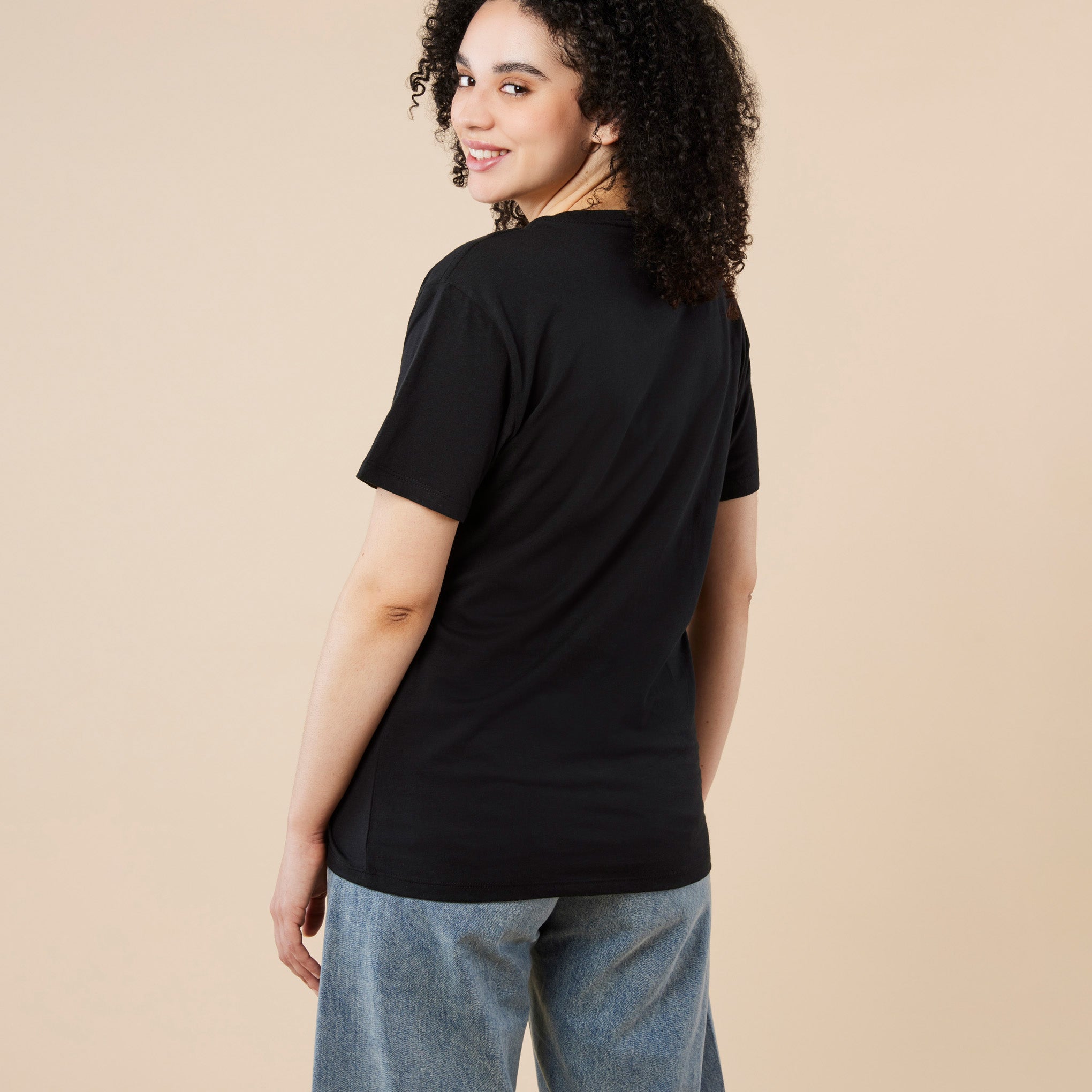 MoMA Logo Eco-Friendly T-Shirt - Image 4