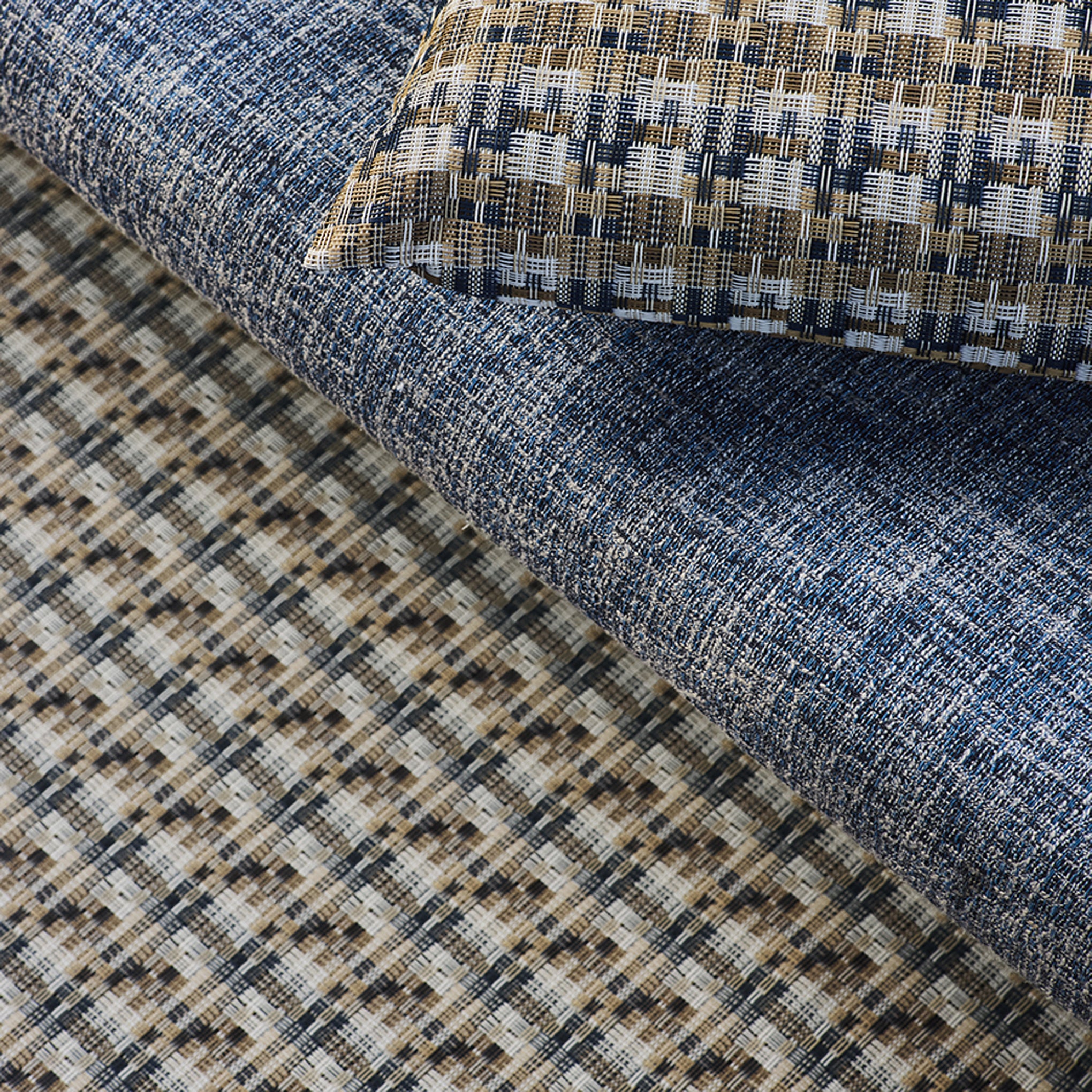 Chilewich Fable Floor Mat in Repurposed Fabric - Coast - Image 5