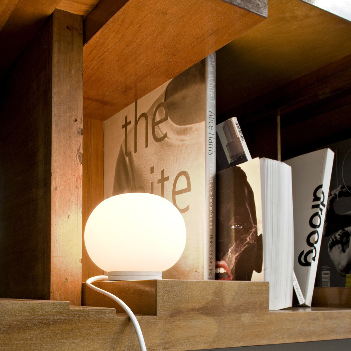 Glo-Ball Mini Table Lamp - Image 4