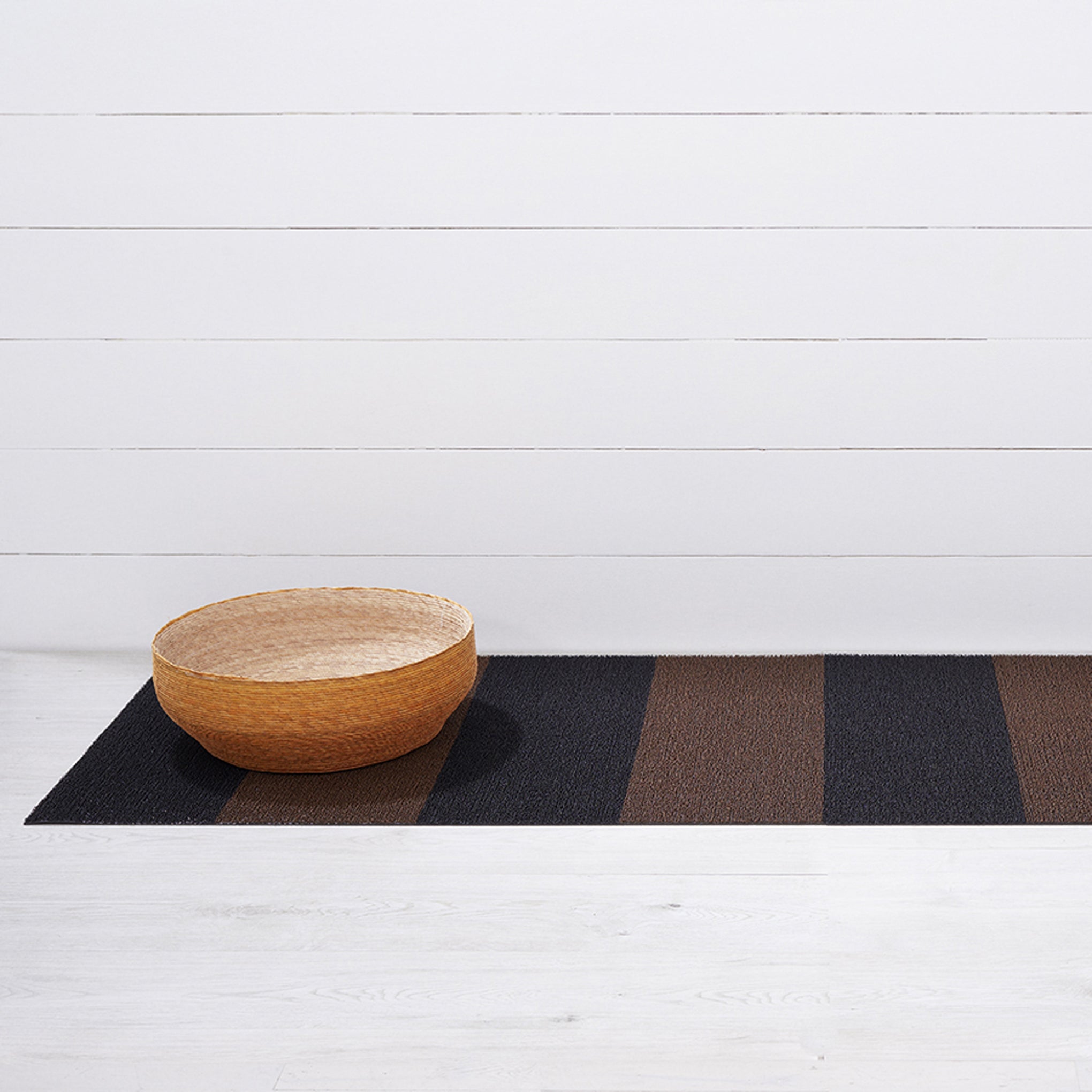 Chilewich Duo Stripe Shag Mat - Mocha - Image 3