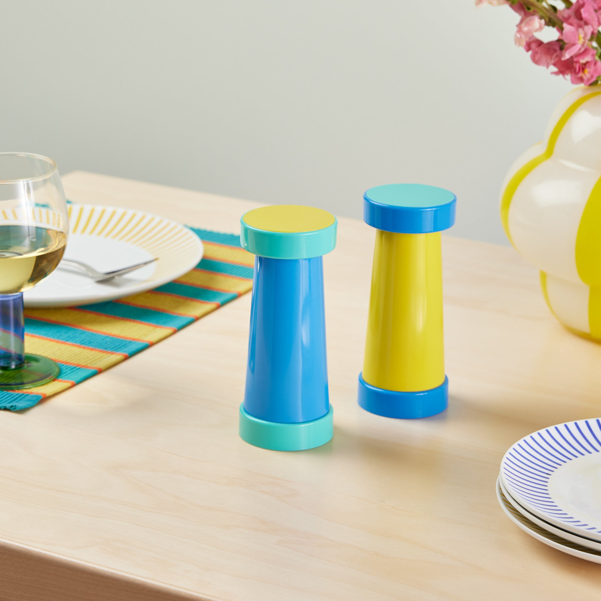 George Sowden Salt & Pepper Grinder - Yellow - Image 2