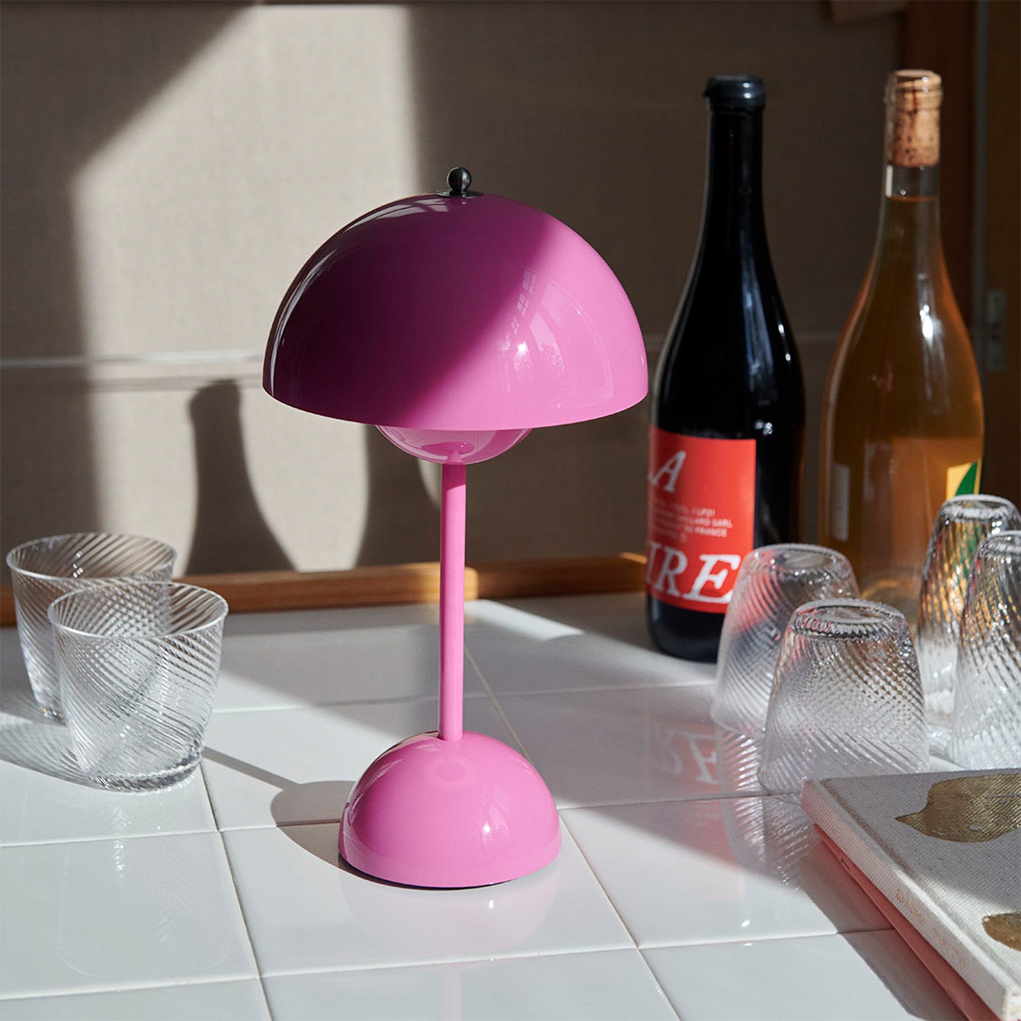 Flowerpot VP9 LED Portable Lamp - Tangy Pink - Image 2