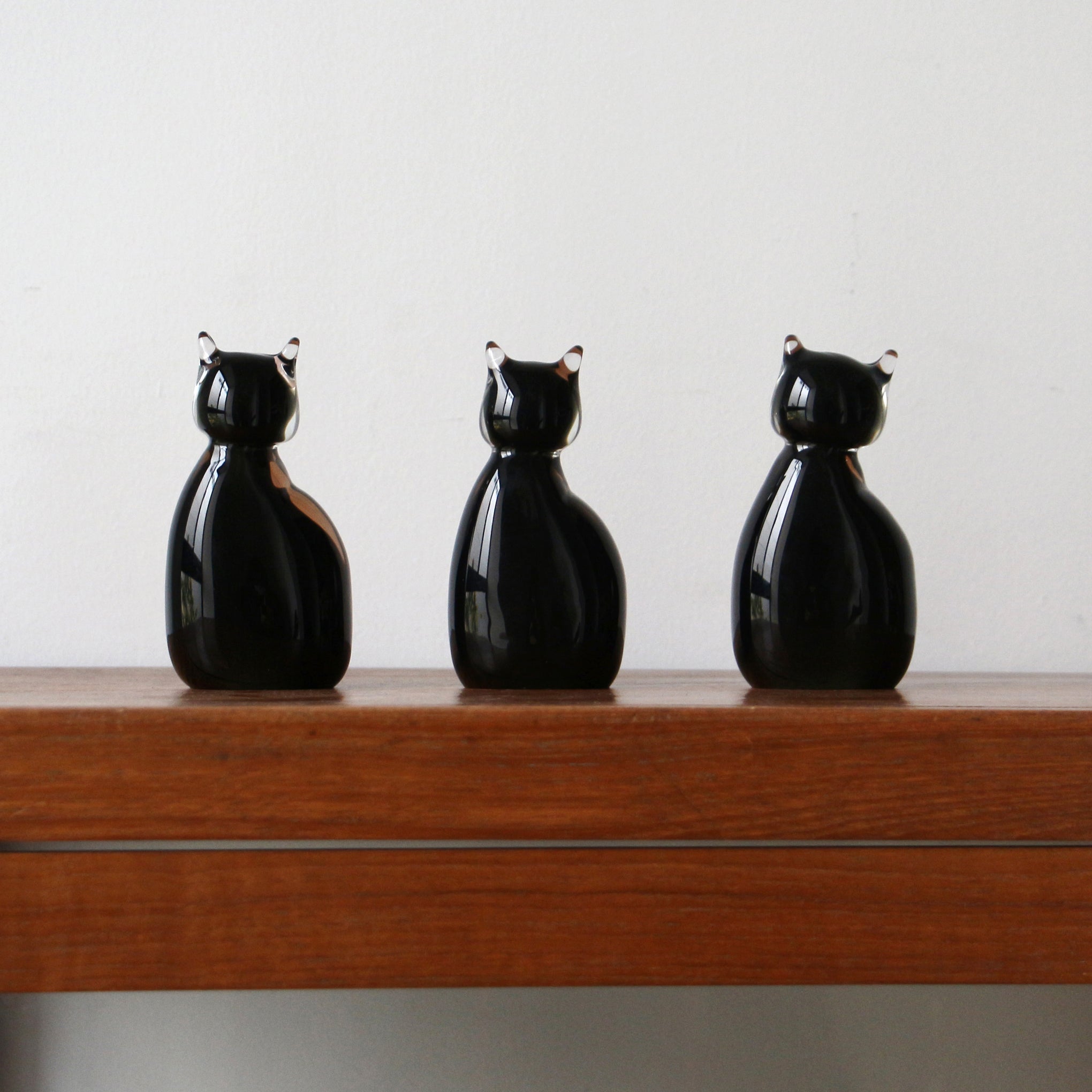 Glass Cat Object - Image 6