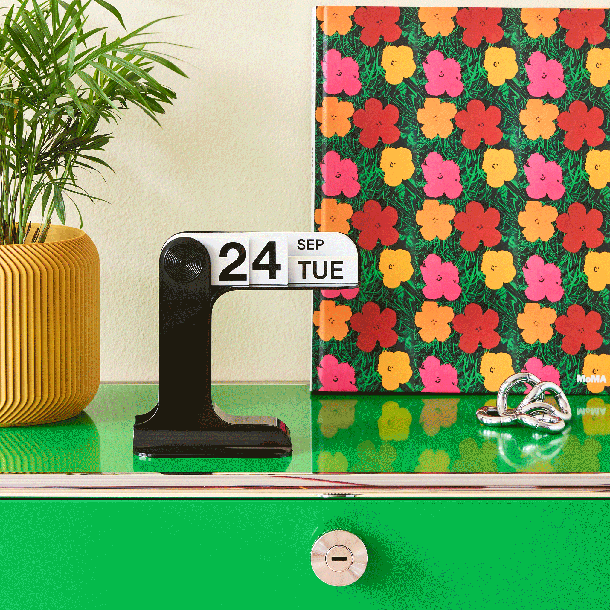 Enzo Mari Timor Perpetual Calendar - Black - Image 2