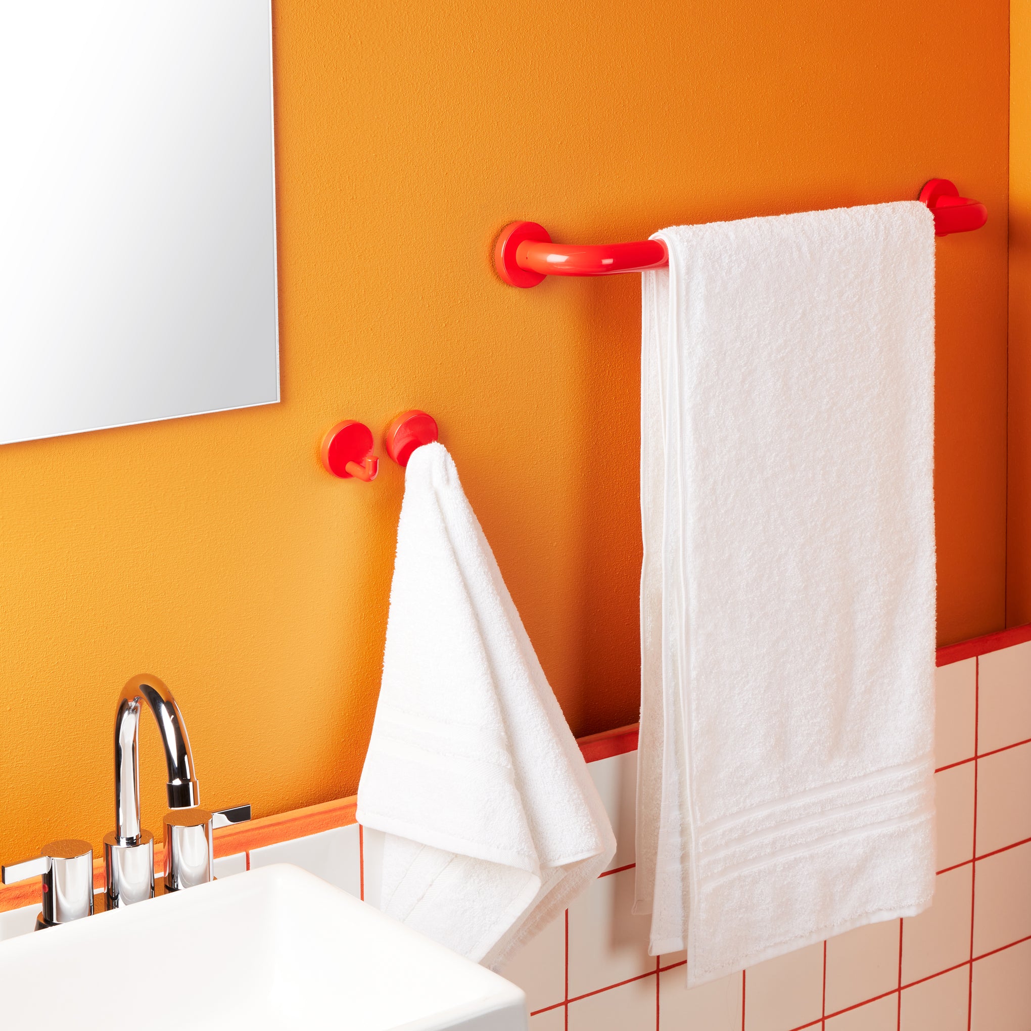 Hewi Towel Bar - Coral - Image 2