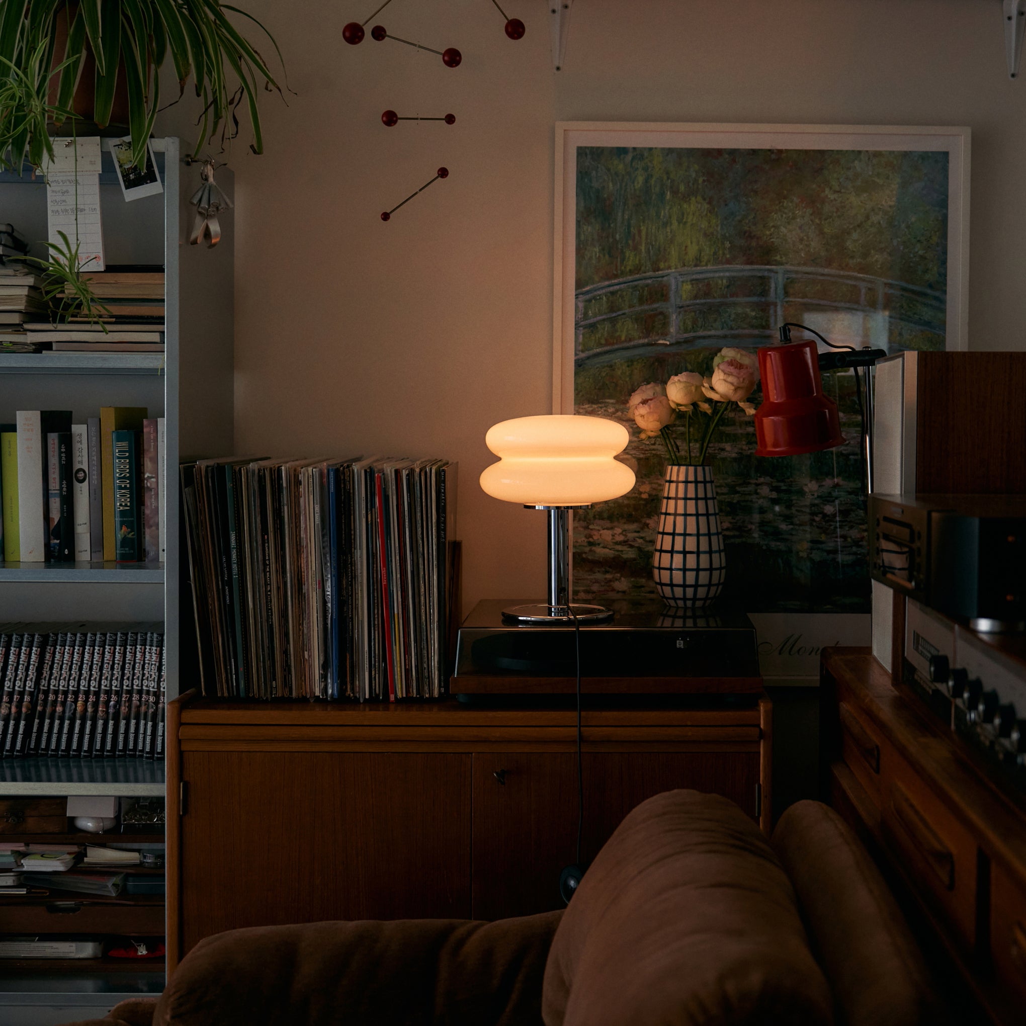 Snowman Table Lamp - White/ Chrome - Image 2