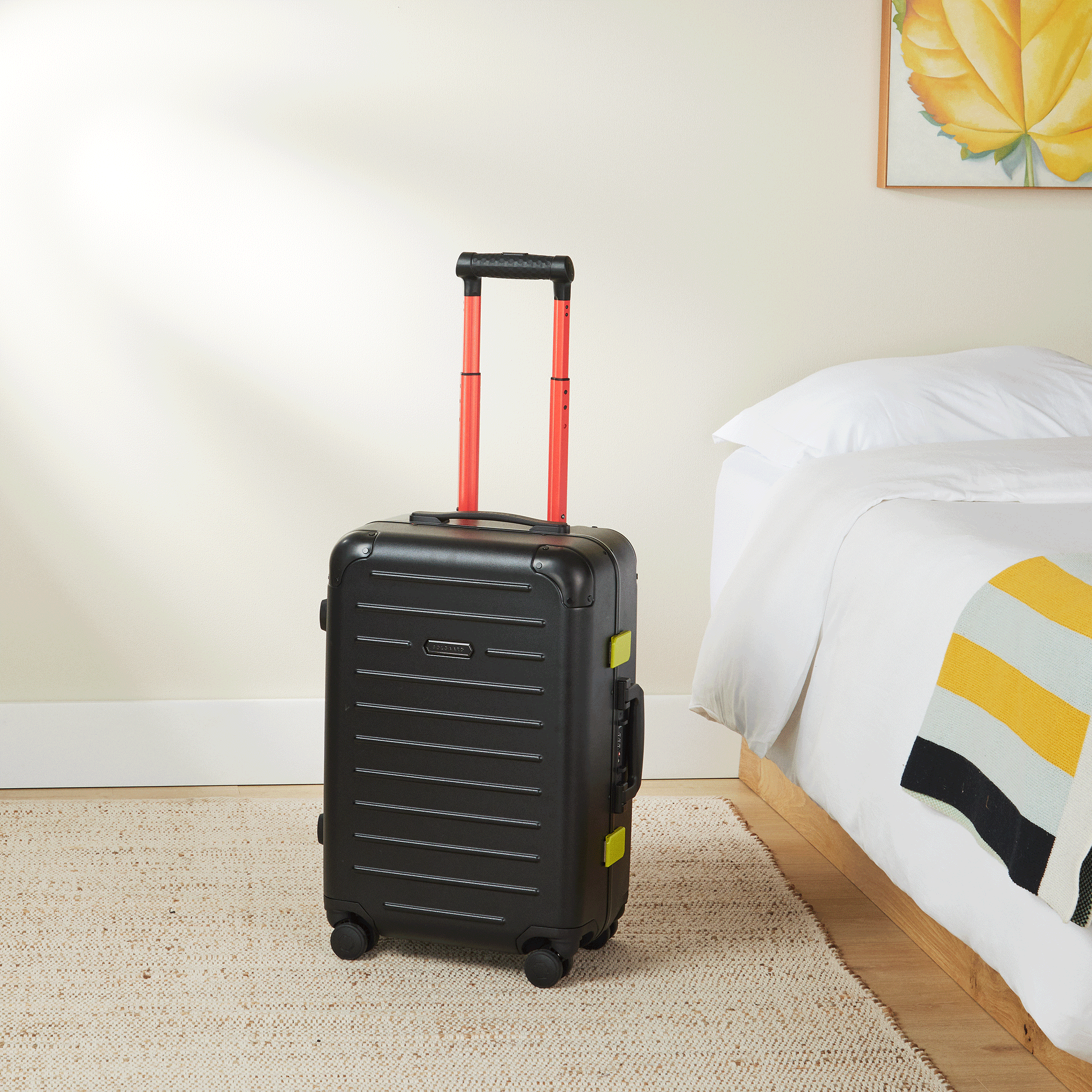 MoMA Solgaard Carry-On Closet Suitcase 4.0 - Black - Image 2