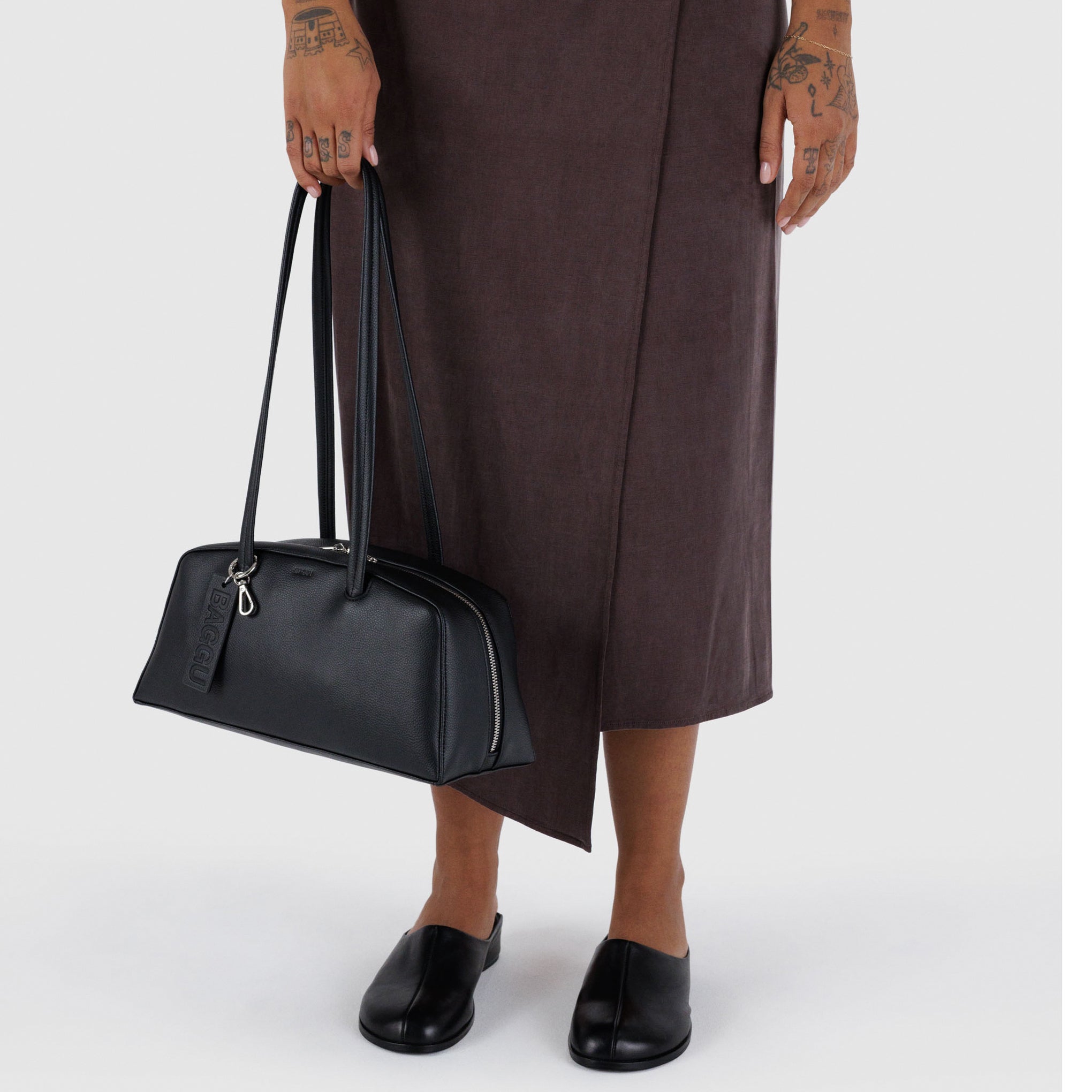 Baggu Recycled Leather Bowler Bag - Black - Image 5