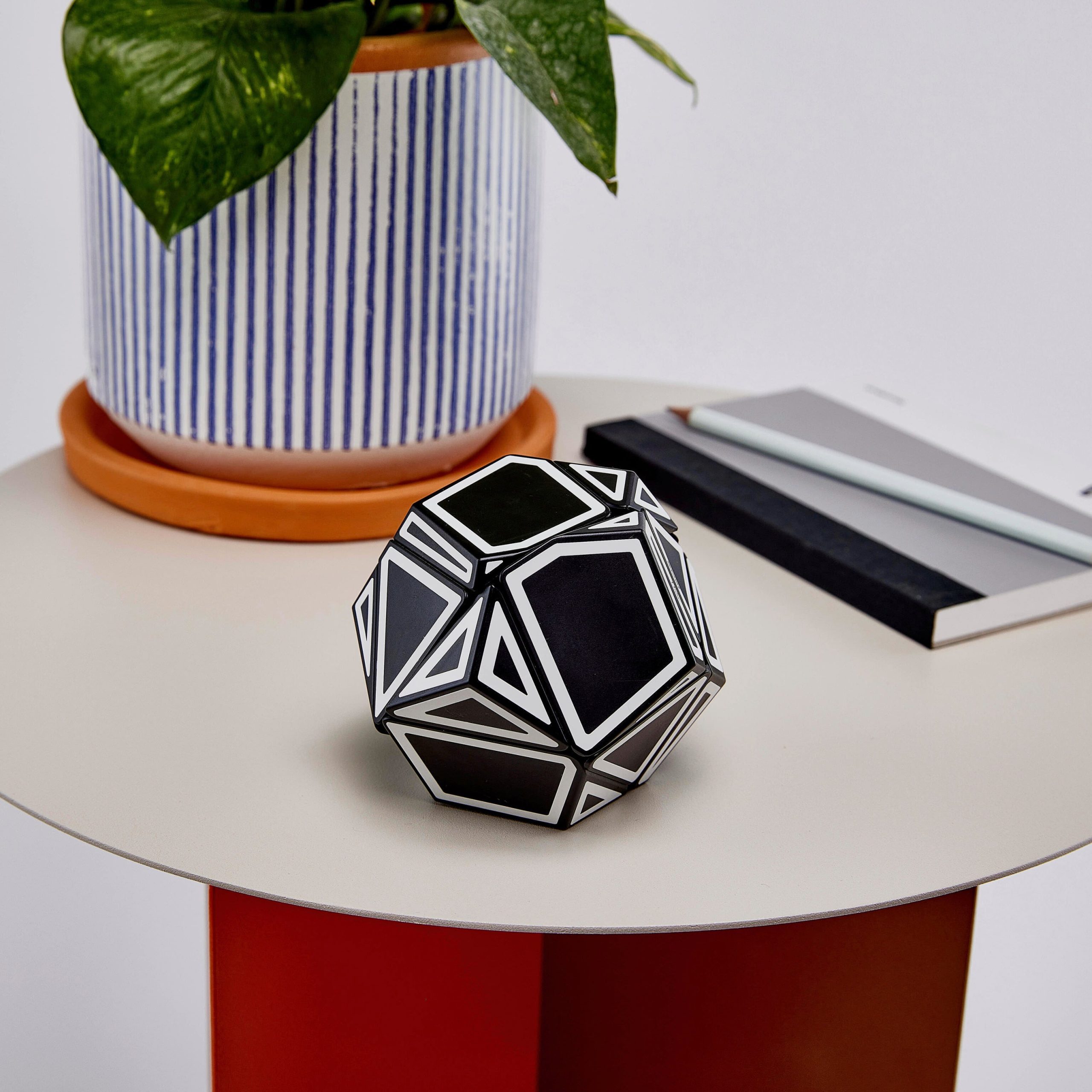 Ghost Xtreme Brainteaser Toy - Image 2