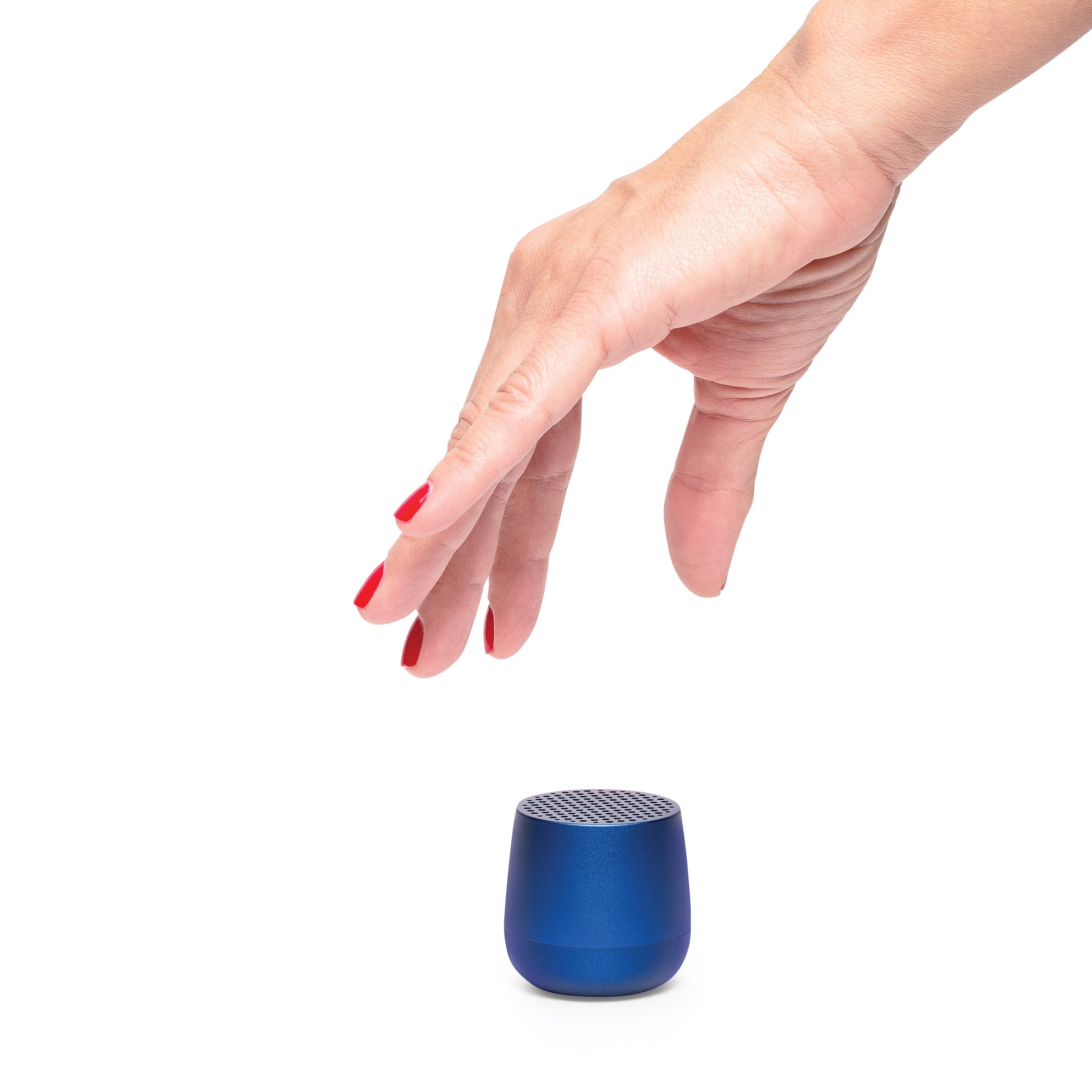 Lexon Mino+ Wireless Charging Speaker - Dark Blue - Image 3