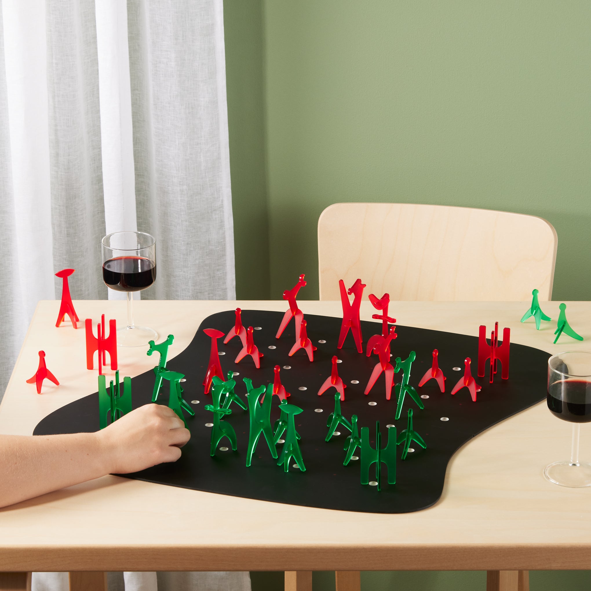 Isamu Noguchi Chess Set - Image 2