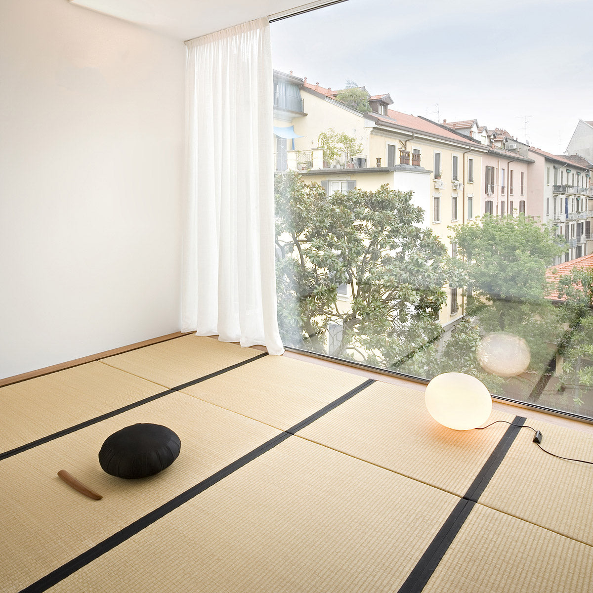 Glo-Ball Basic Table Lamp Basic 2 - Image 3