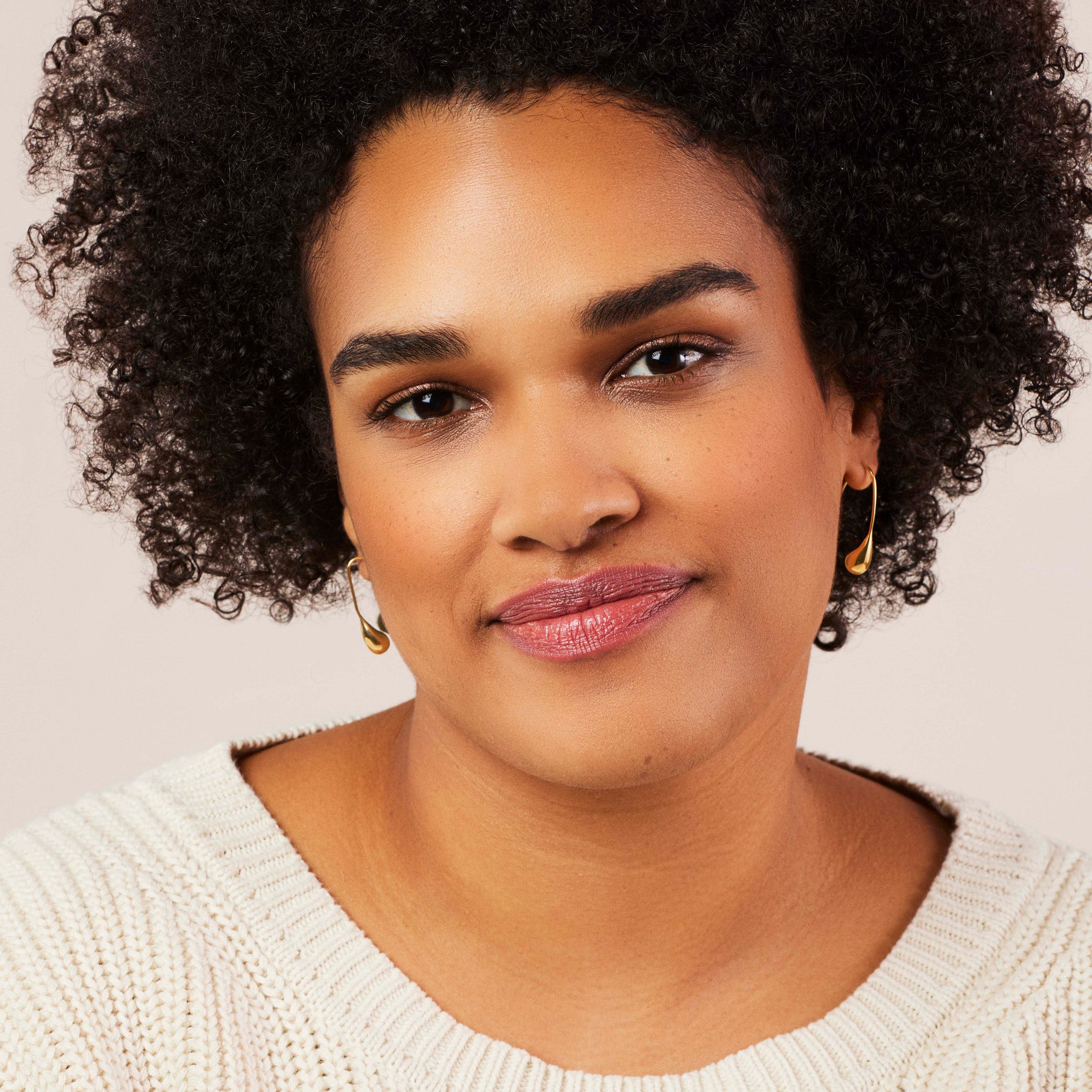 Soko Gold-Plated Dash Threader Earrings - Image 4