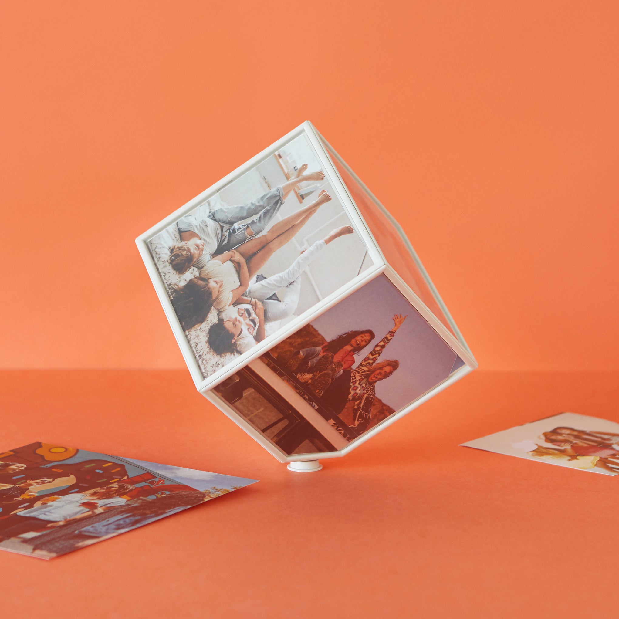 Rotating Cube Photo Frame - Image 2