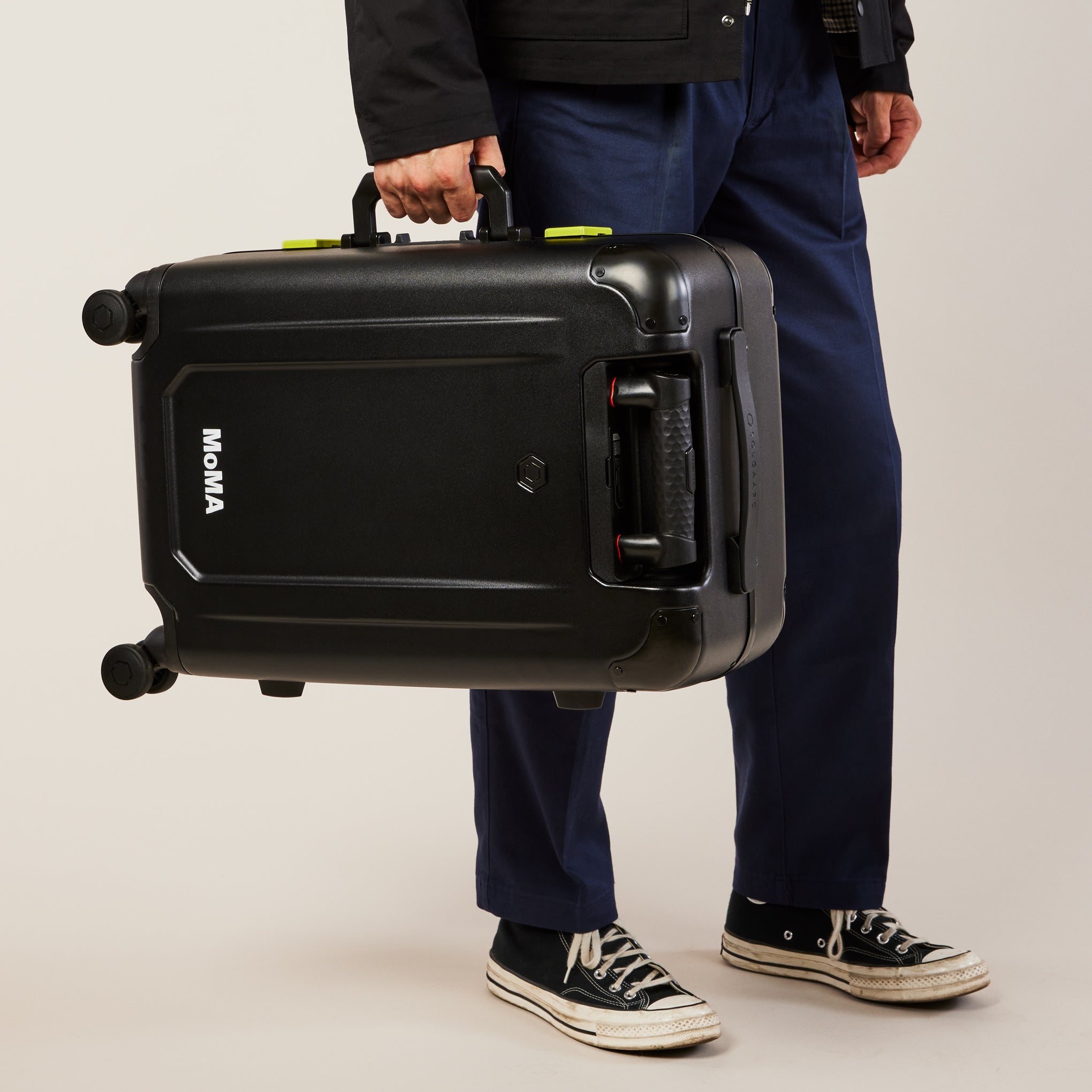 MoMA Solgaard Carry-On Closet Suitcase 4.0 - Black - Image 7