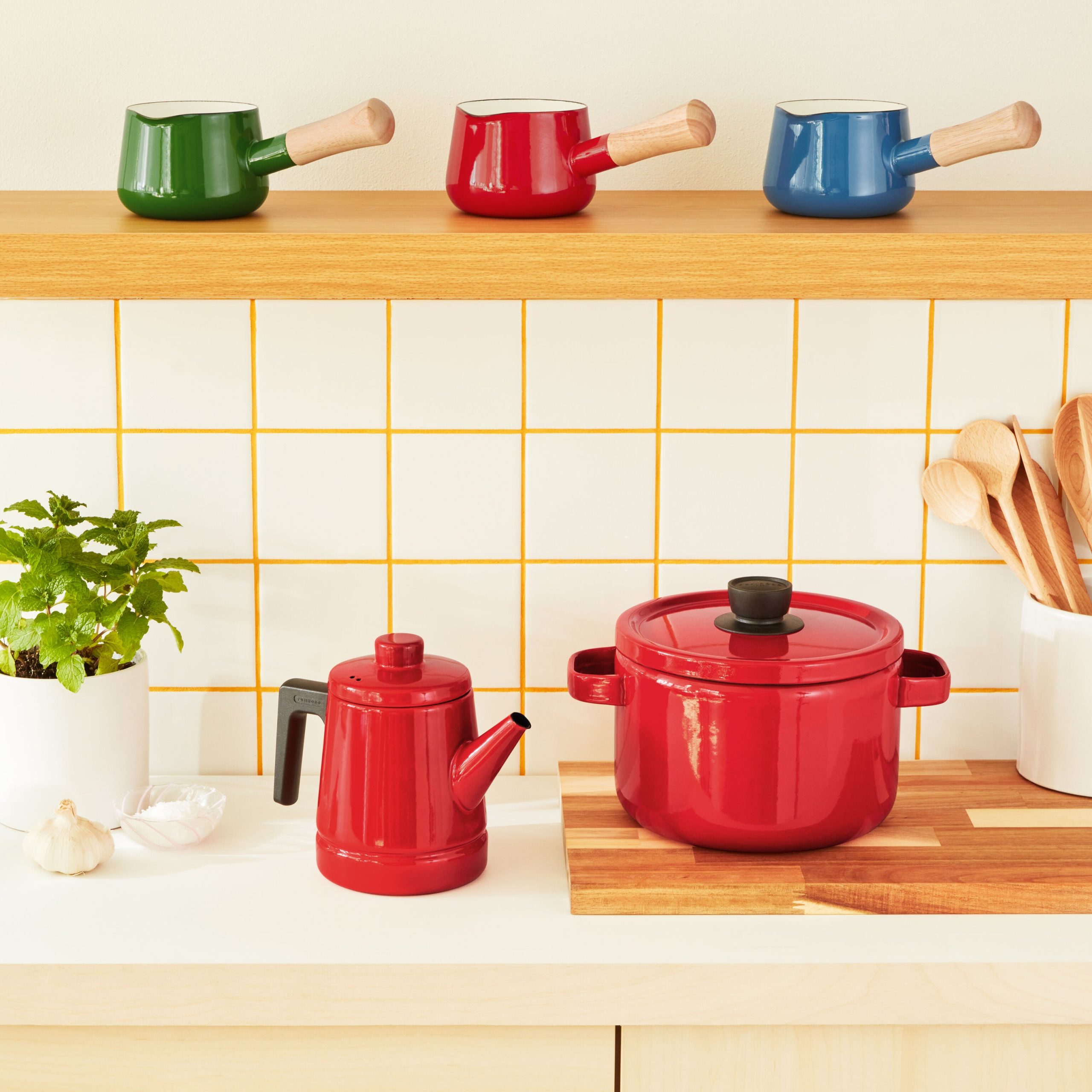 Porcelain Enamel Milk Pan - Red - Image 6