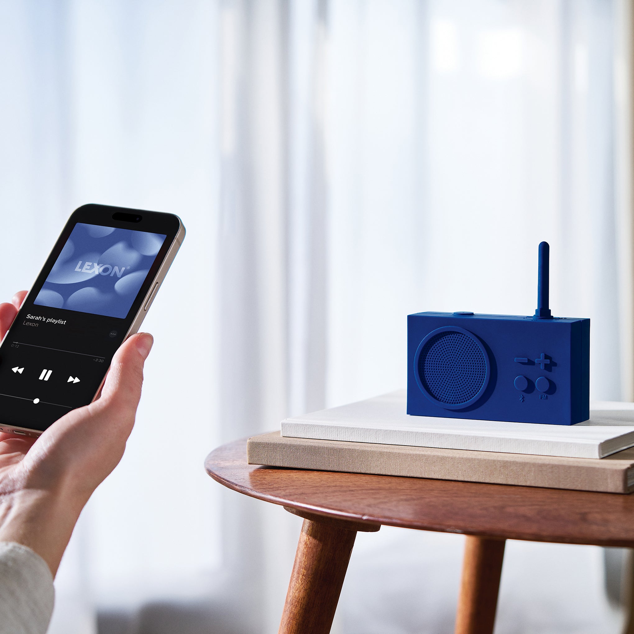 Lexon Tykho 3 Bluetooth Radio - Dark Blue - Image 5