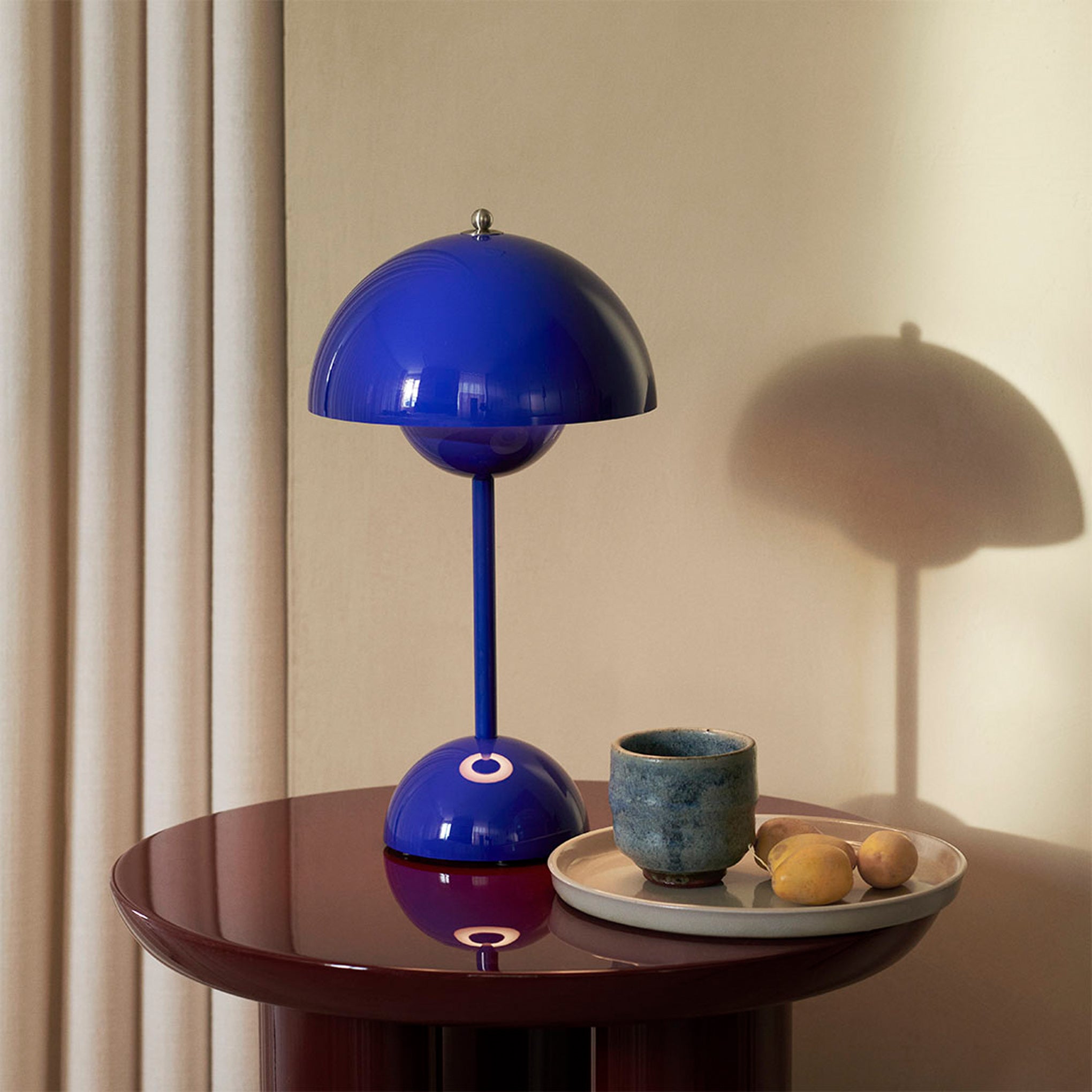 Flowerpot VP9 LED Portable Lamp - Cobalt Blue - Image 2