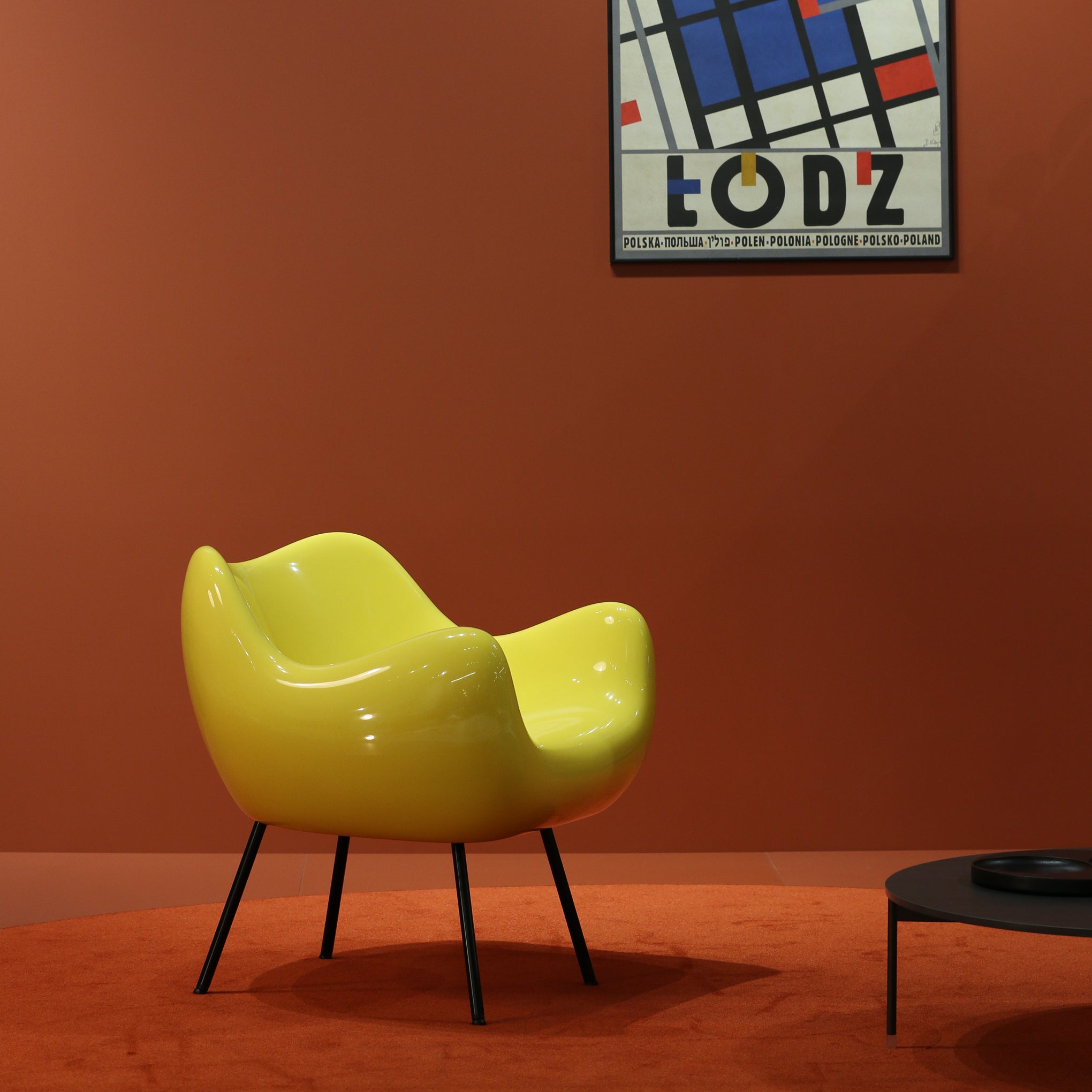 RM58 Classic Chair - Yellow - Image 5