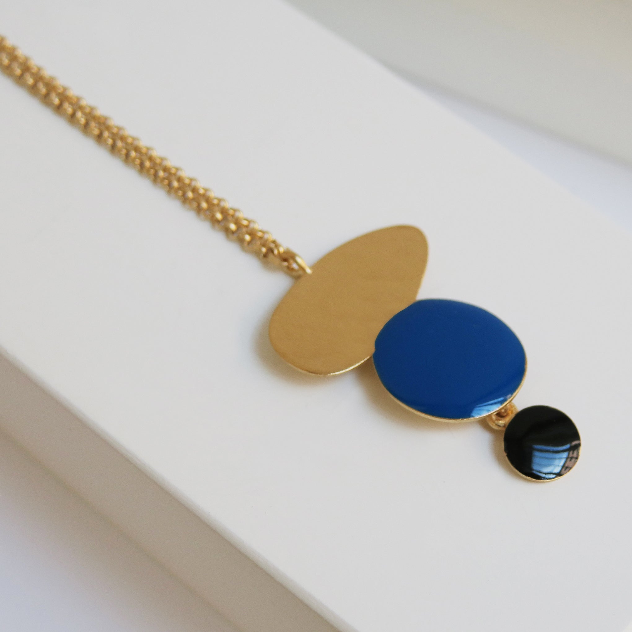Joan Miró Gold-Plated Linear Dots Necklace - Image 3