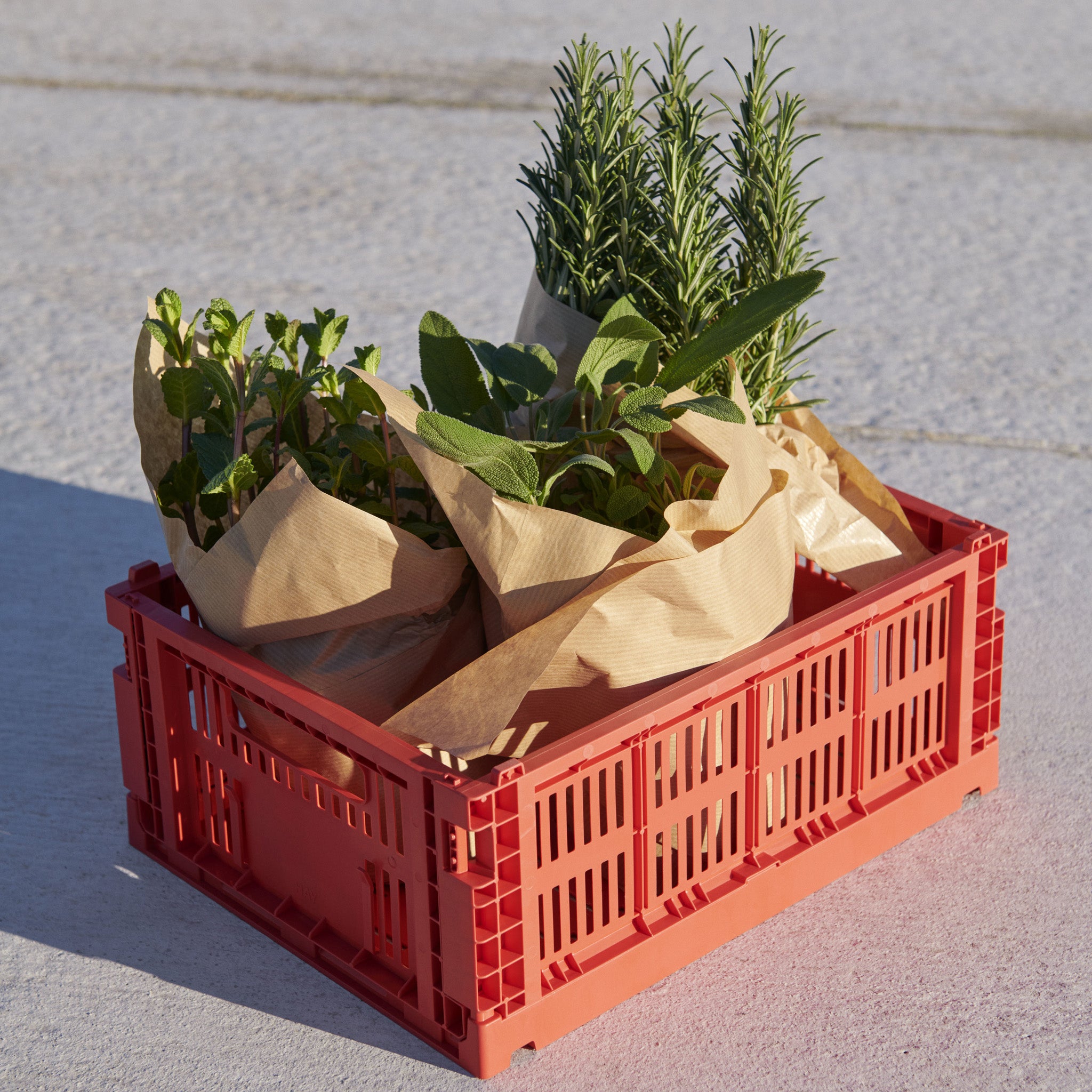 HAY Recycled Plastic Collapsible Color Crate - Red - Image 4