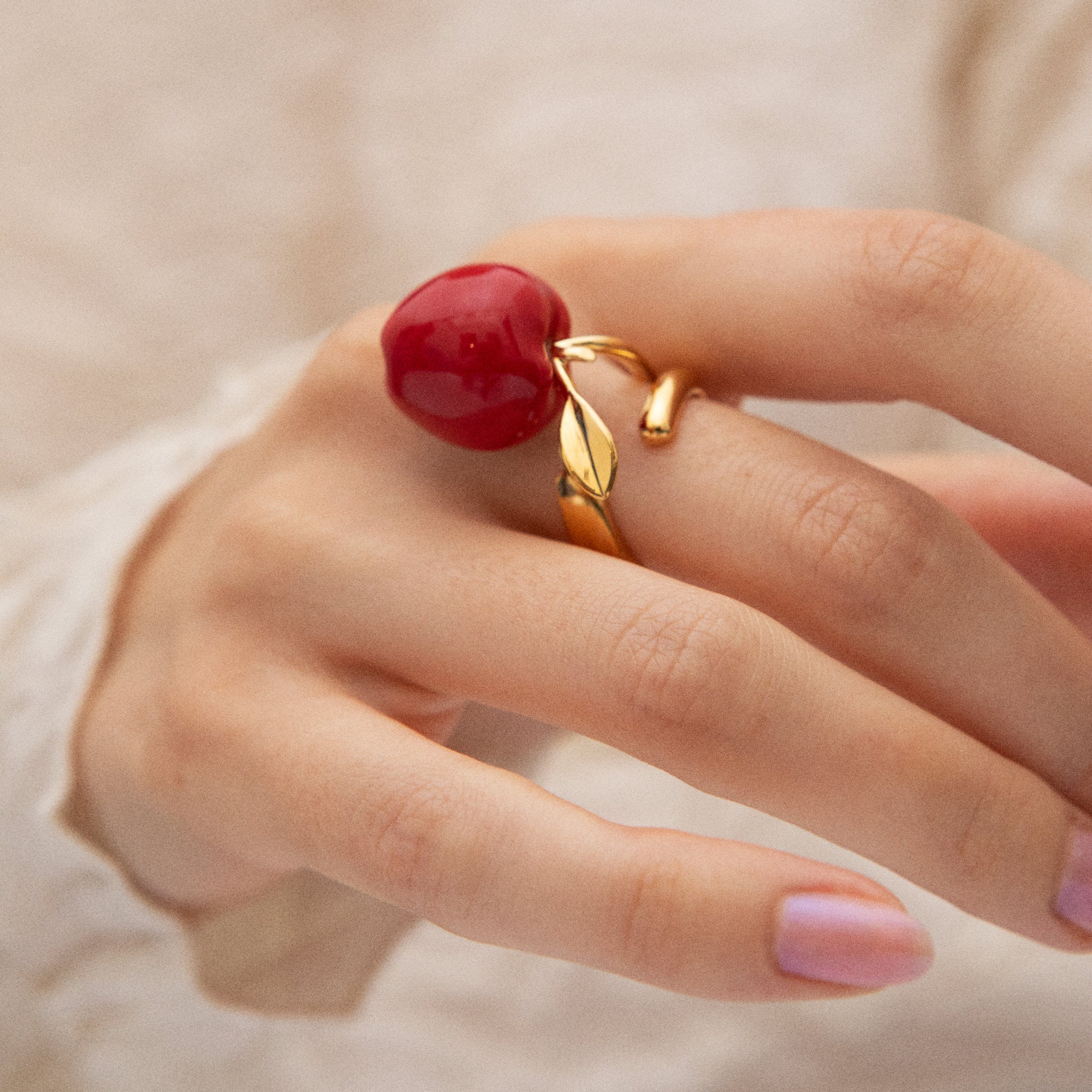 Andrés Gallardo Red Apple Gold-Plated Ring - Image 4