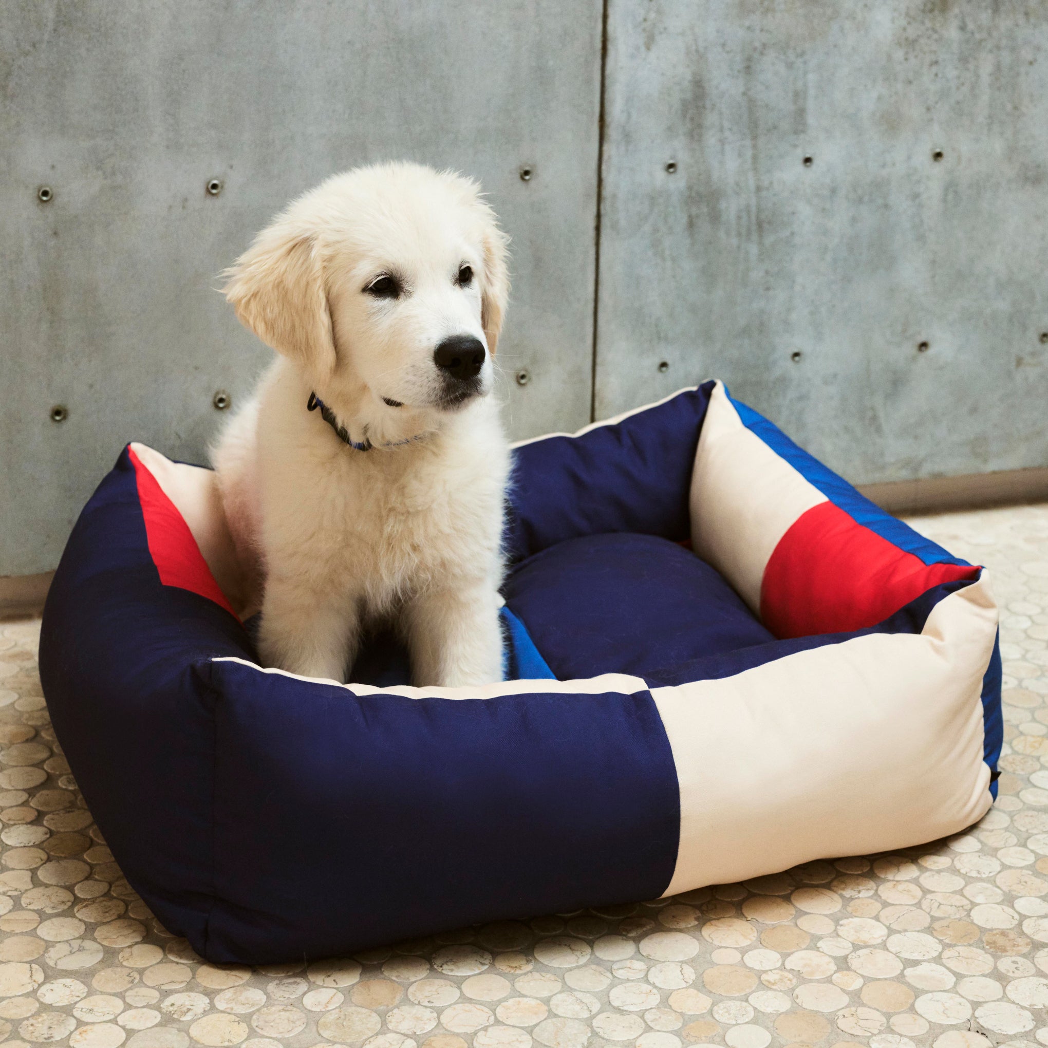 HAY Dog Bed in Recycled Polyester - Red/ Blue - Image 2