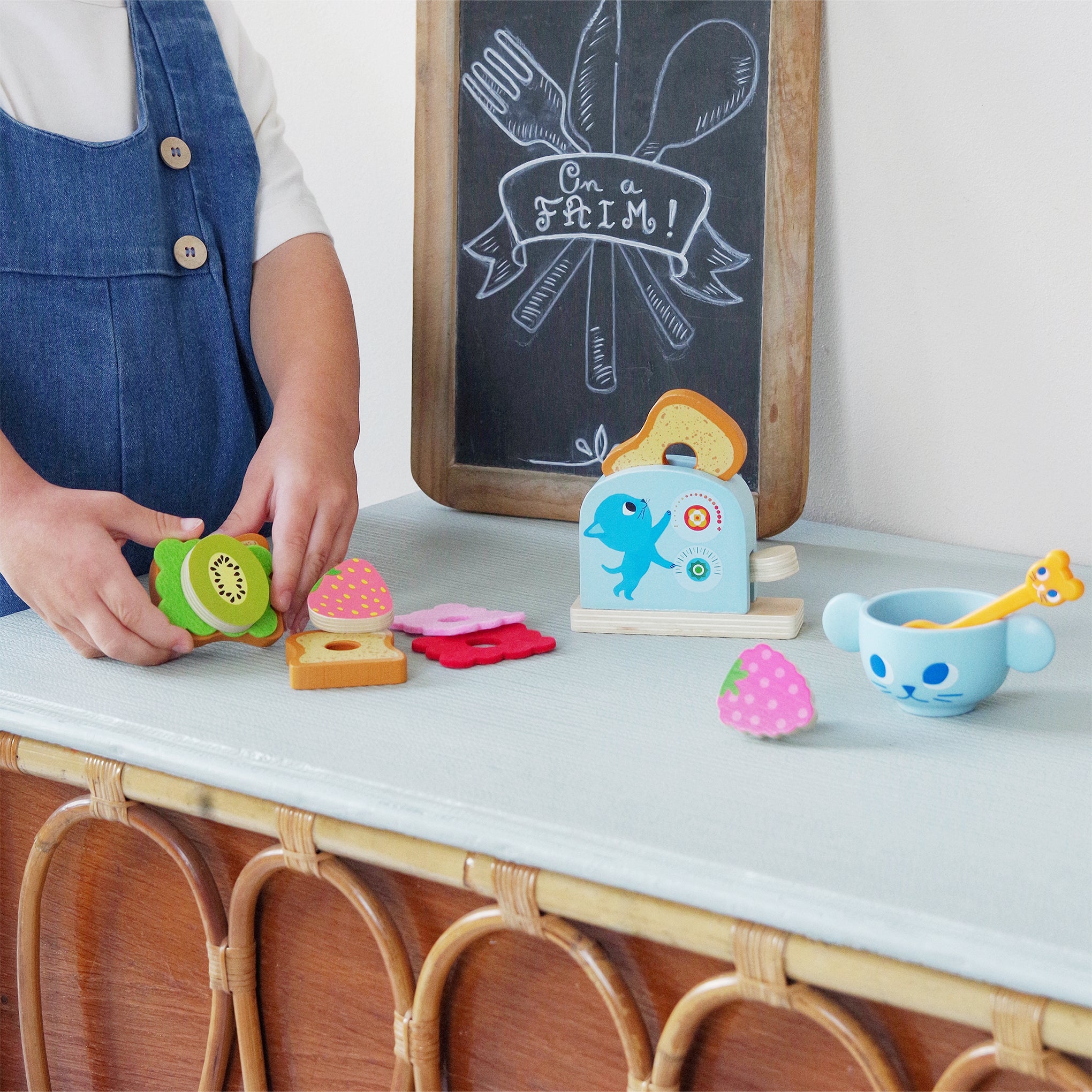 Kitten's Breakfast Set Wooden Toy - Image 4