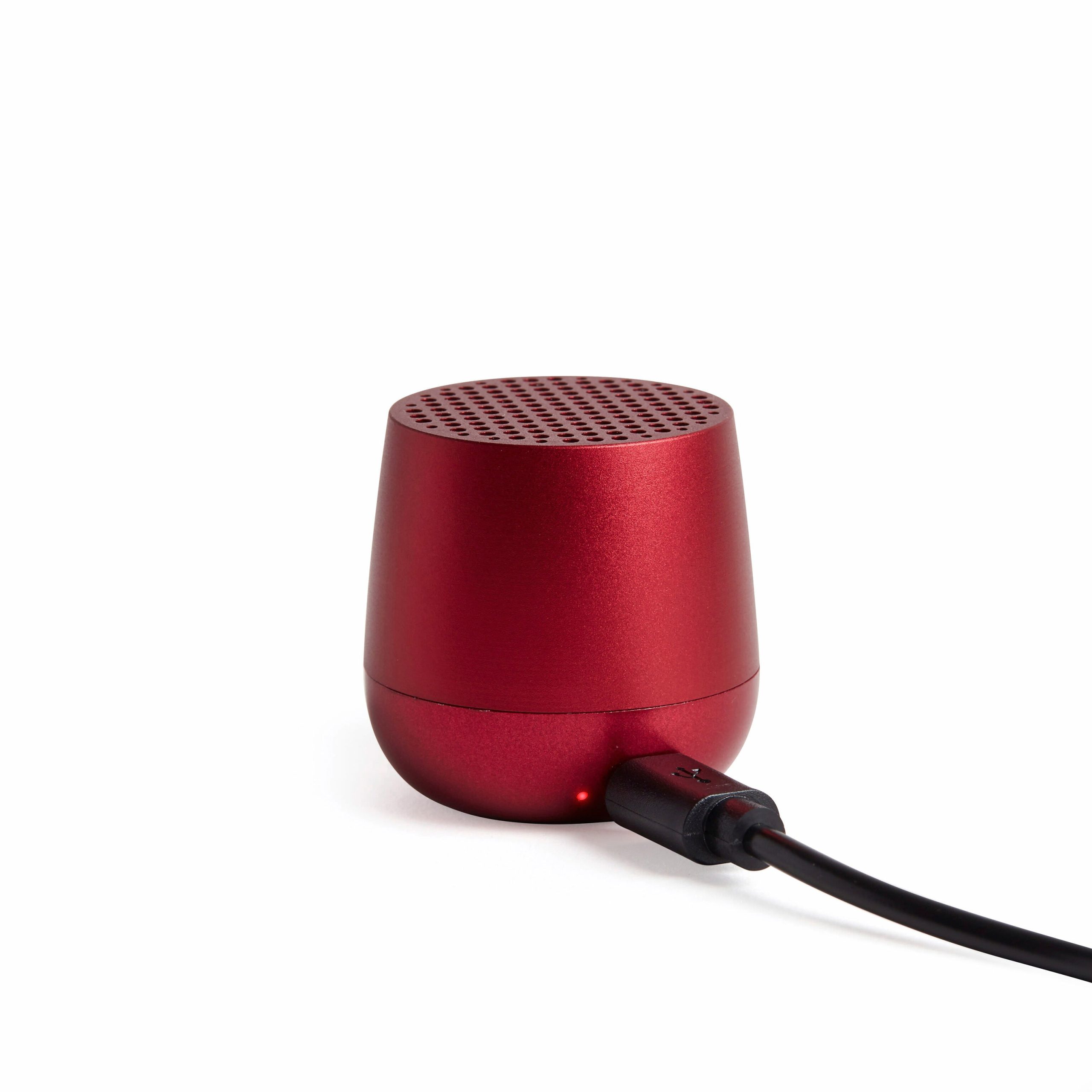 Lexon Mino+ Wireless Charging Speaker - Red - Image 3